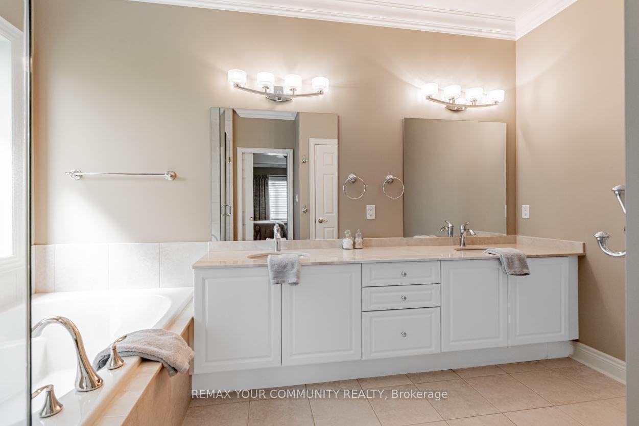 Photo 21 of 303 Babe'S Way, Whitchurch-Stouffville, Ballantrae — HOMEH