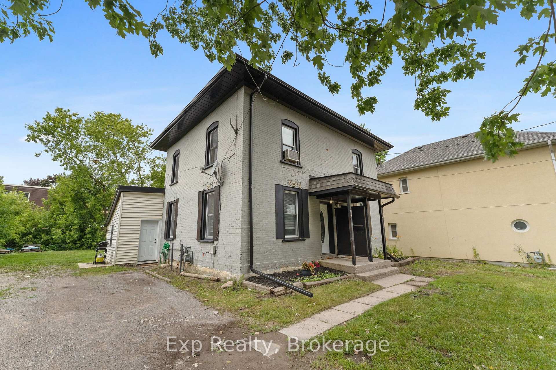 Photo 3 of 497 Donegal Street, Peterborough, Town Ward 3 — HOMEH