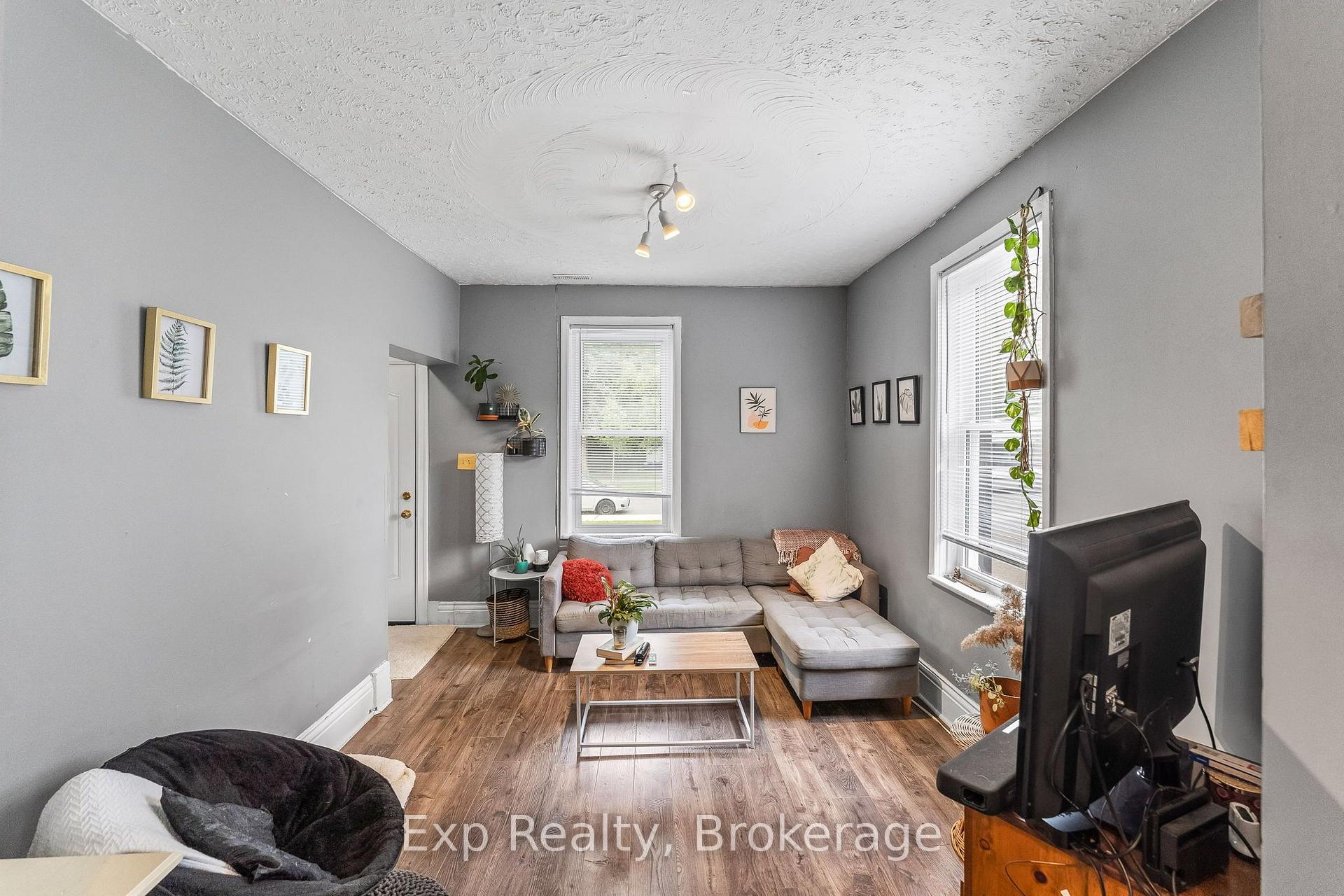 Photo 7 of 497 Donegal Street, Peterborough, Town Ward 3 — HOMEH
