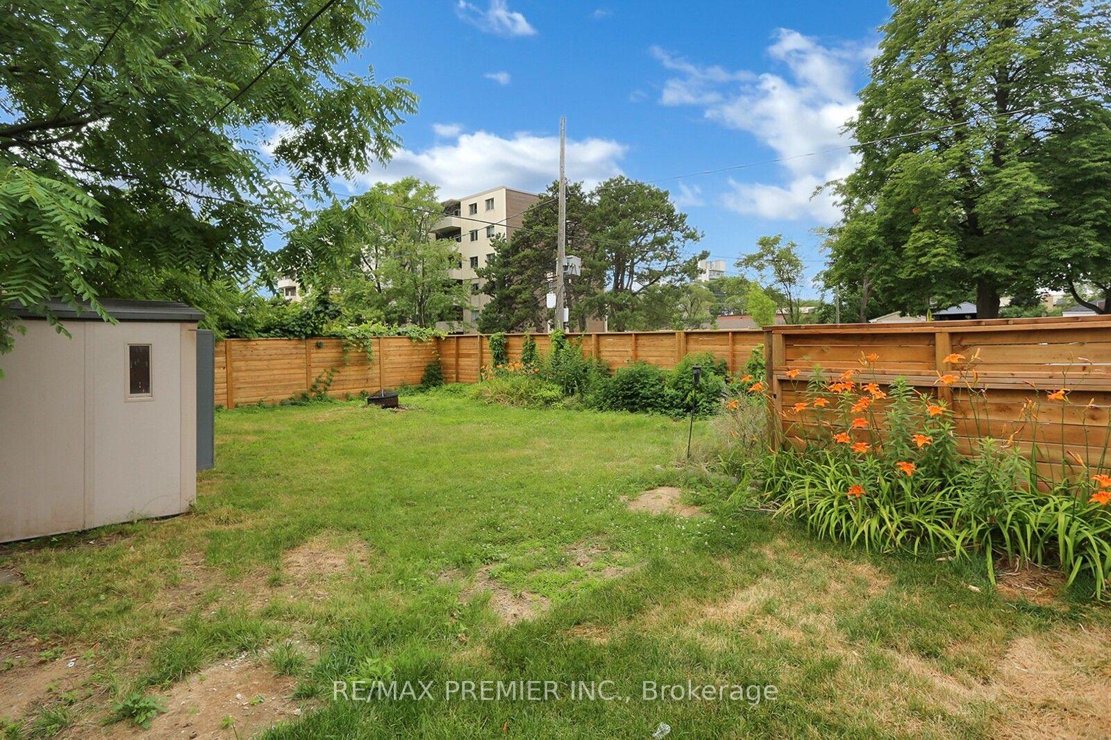 Photo 45 of Unit Upper, 37 Silvercrest Avenue, Etobicoke, Alderwood — HOMEH