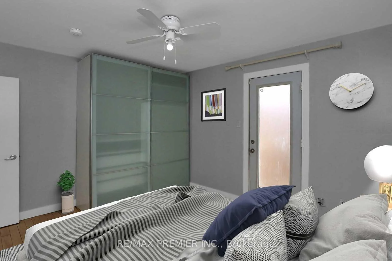 Photo 34 of Unit Upper, 37 Silvercrest Avenue, Etobicoke, Alderwood — HOMEH