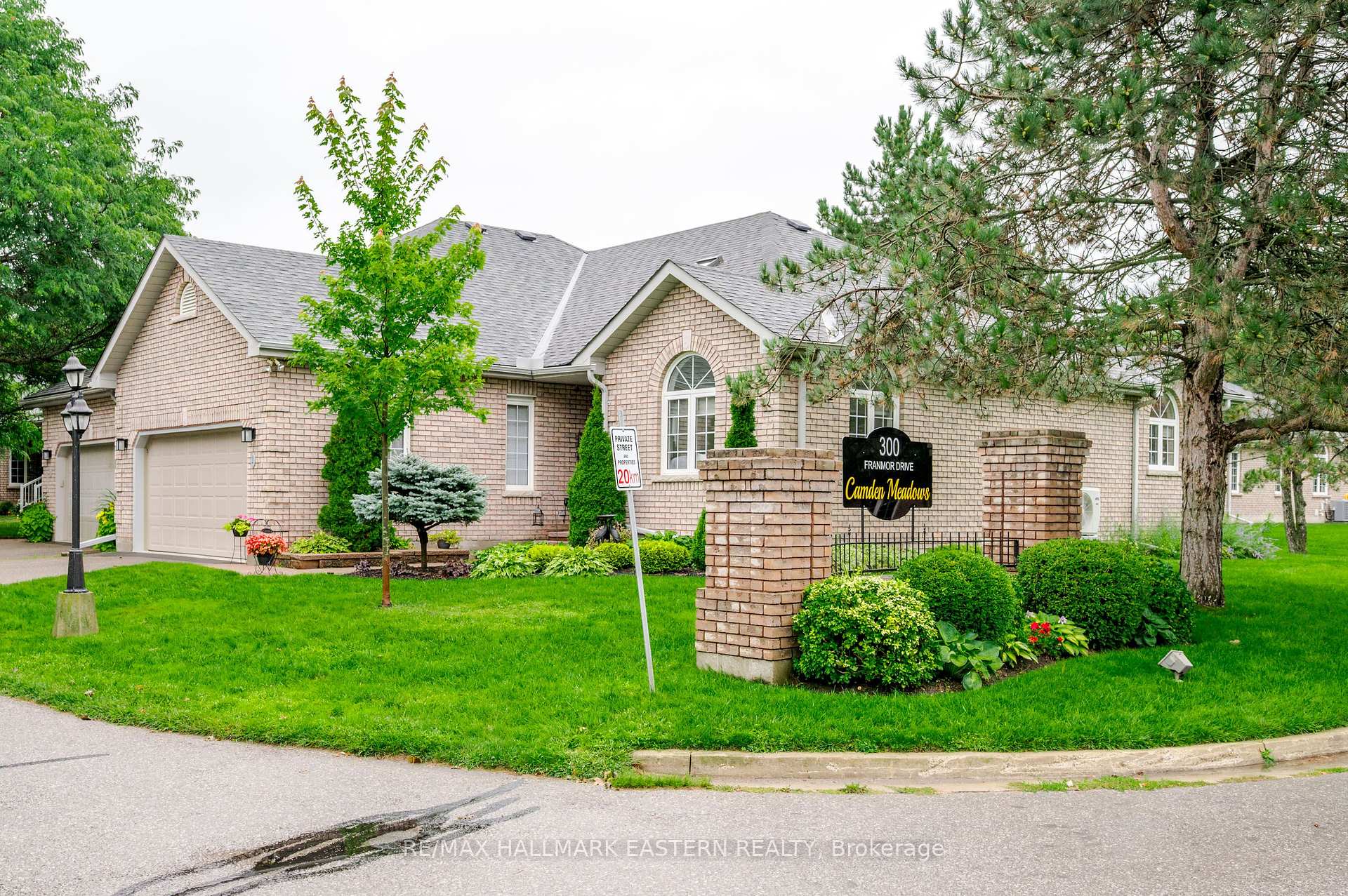 Photo 5 of Unit 2, 300 Franmor Drive, Peterborough, Ashburnham Ward 4 — HOMEH
