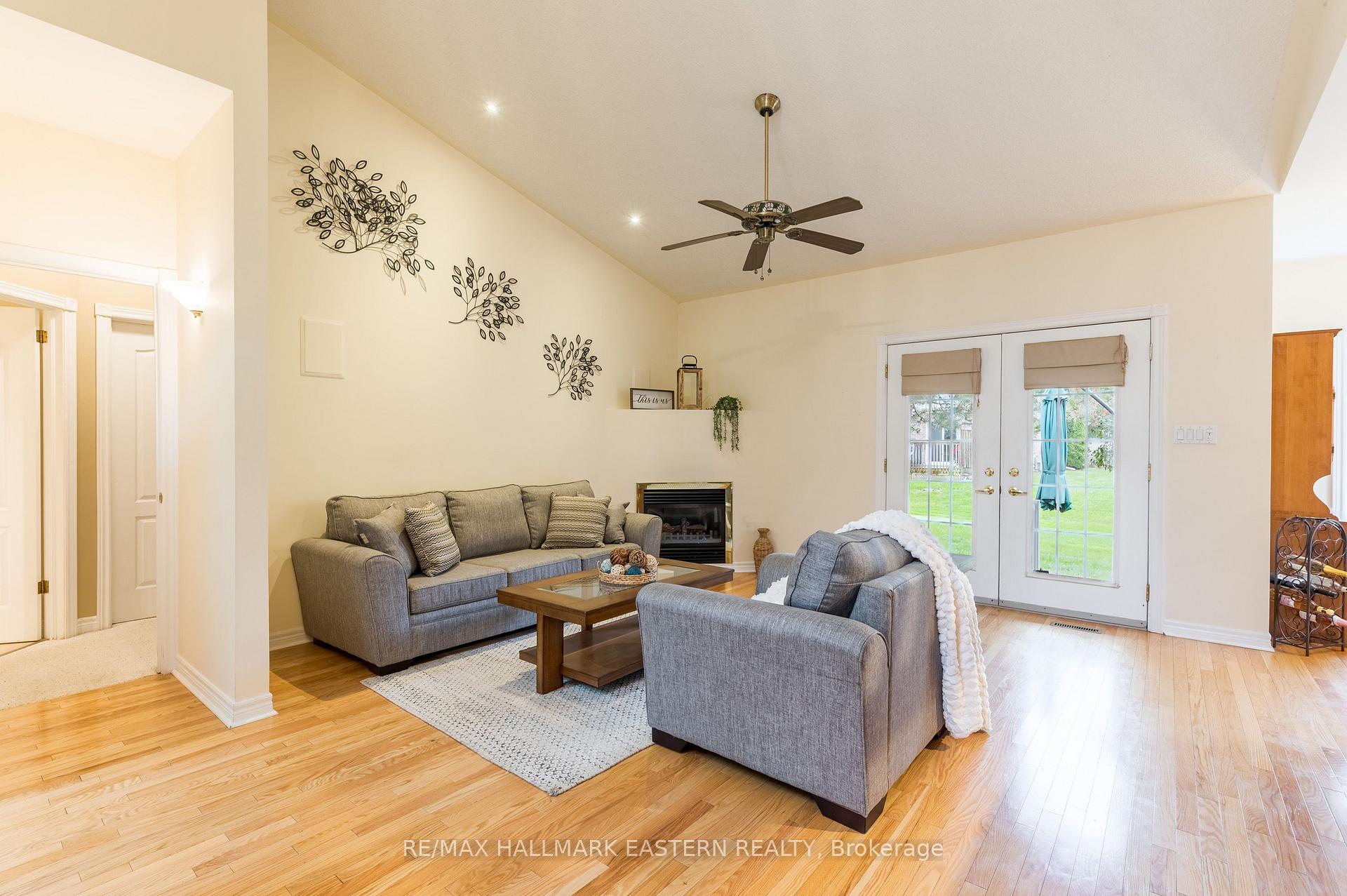 Photo 7 of Unit 2, 300 Franmor Drive, Peterborough, Ashburnham Ward 4 — HOMEH