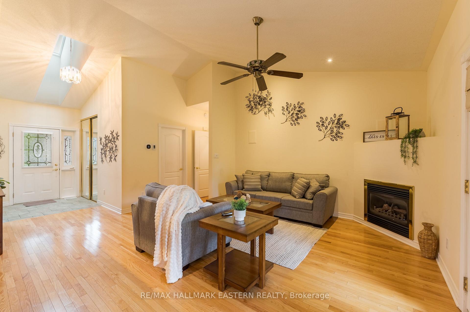 Photo 8 of Unit 2, 300 Franmor Drive, Peterborough, Ashburnham Ward 4 — HOMEH