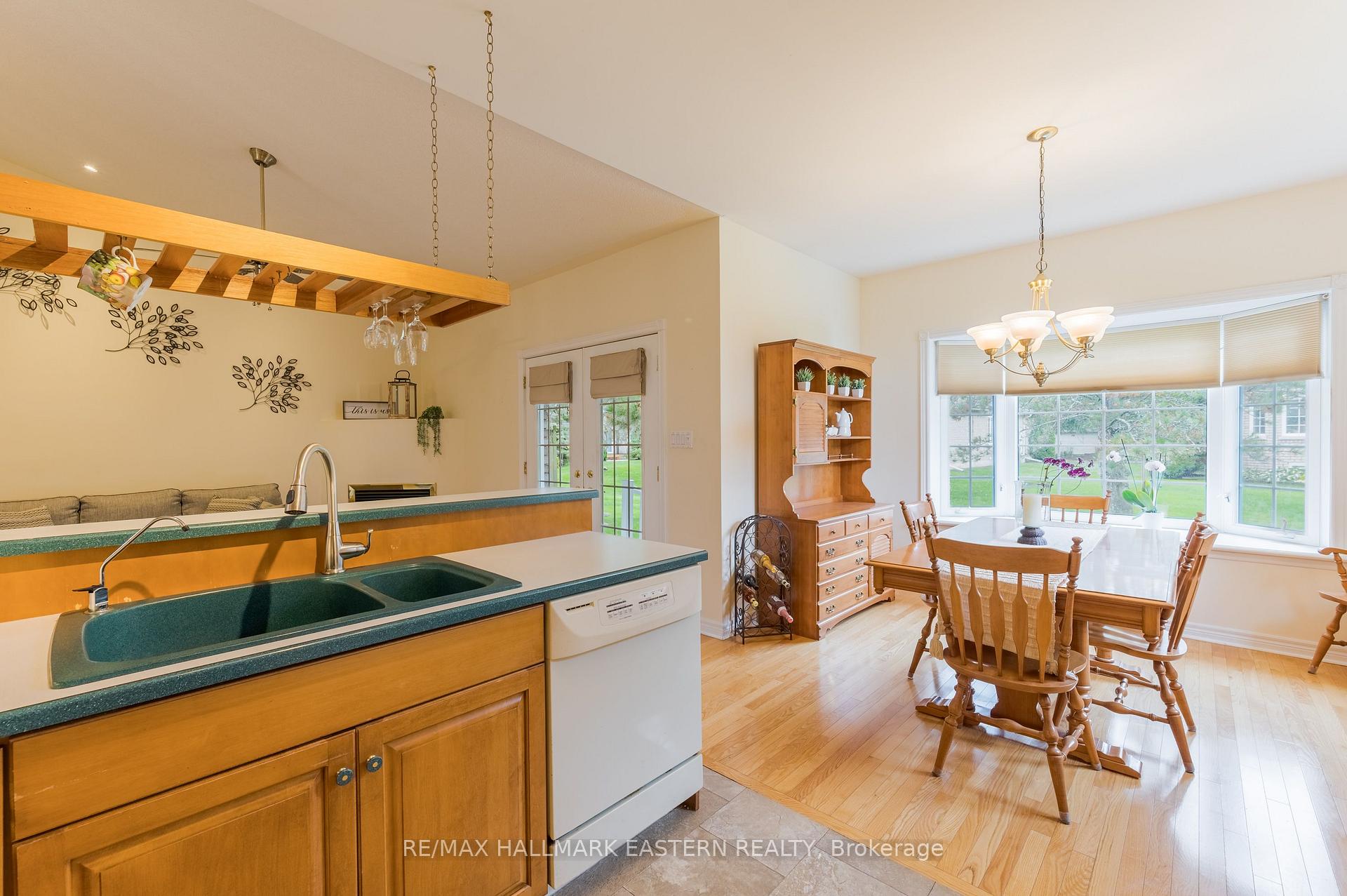 Photo 15 of Unit 2, 300 Franmor Drive, Peterborough, Ashburnham Ward 4 — HOMEH