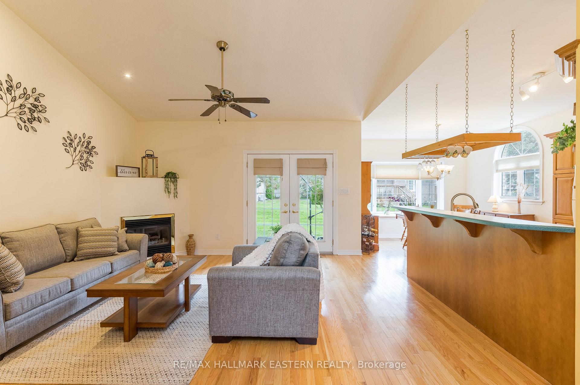Photo 20 of Unit 2, 300 Franmor Drive, Peterborough, Ashburnham Ward 4 — HOMEH