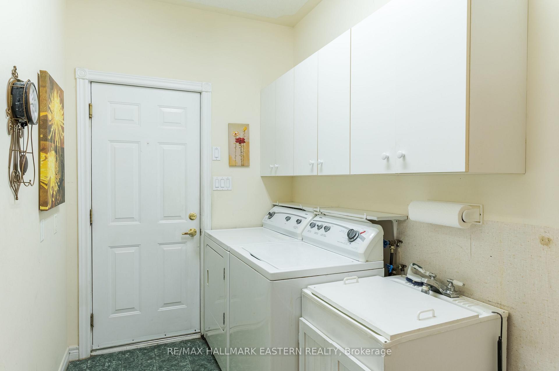 Photo 32 of Unit 2, 300 Franmor Drive, Peterborough, Ashburnham Ward 4 — HOMEH