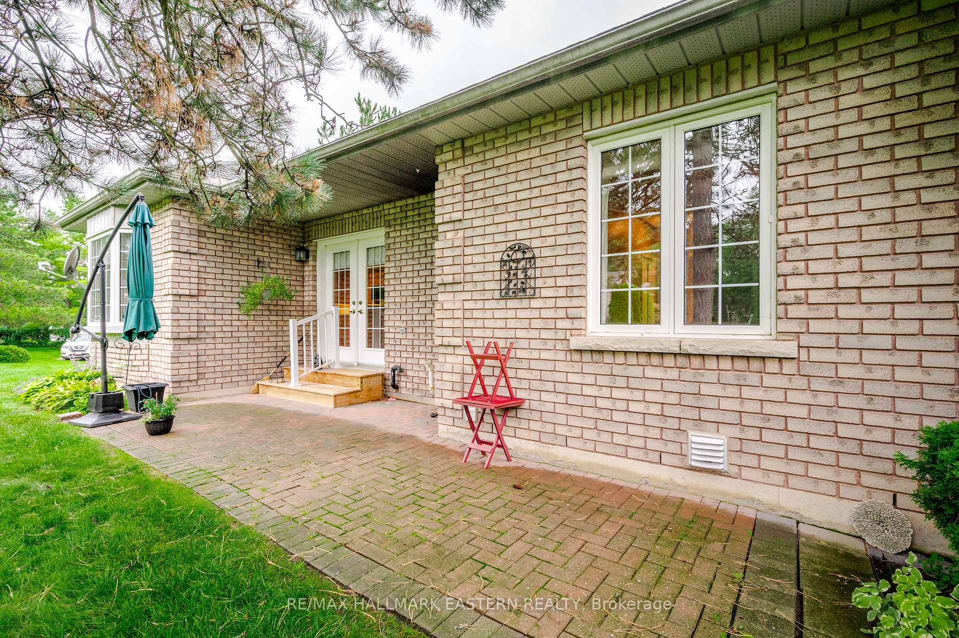 Photo 37 of Unit 2, 300 Franmor Drive, Peterborough, Ashburnham Ward 4 — HOMEH