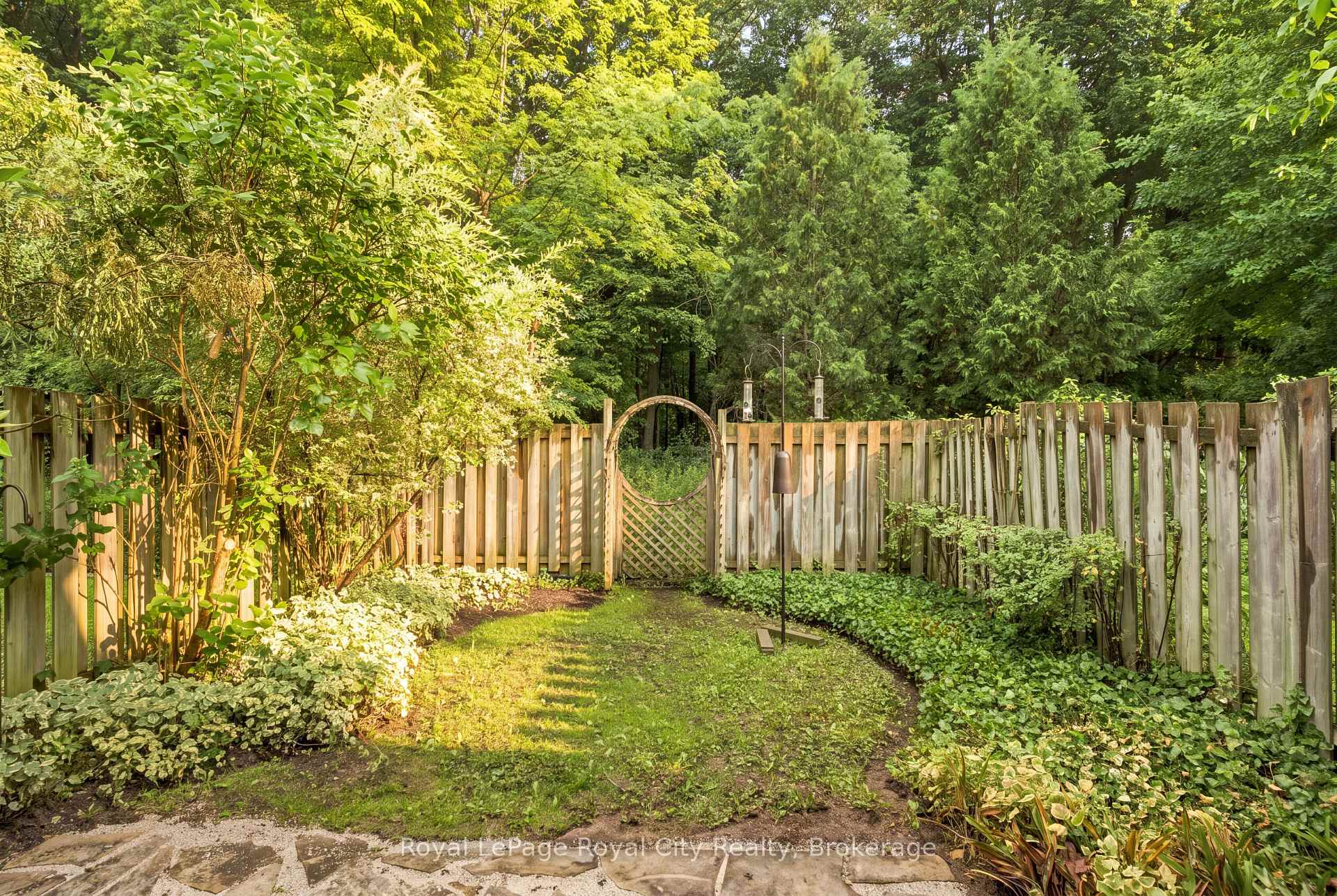 Photo 5 of 87 Rodgers Road, Guelph, Kortright West — HOMEH