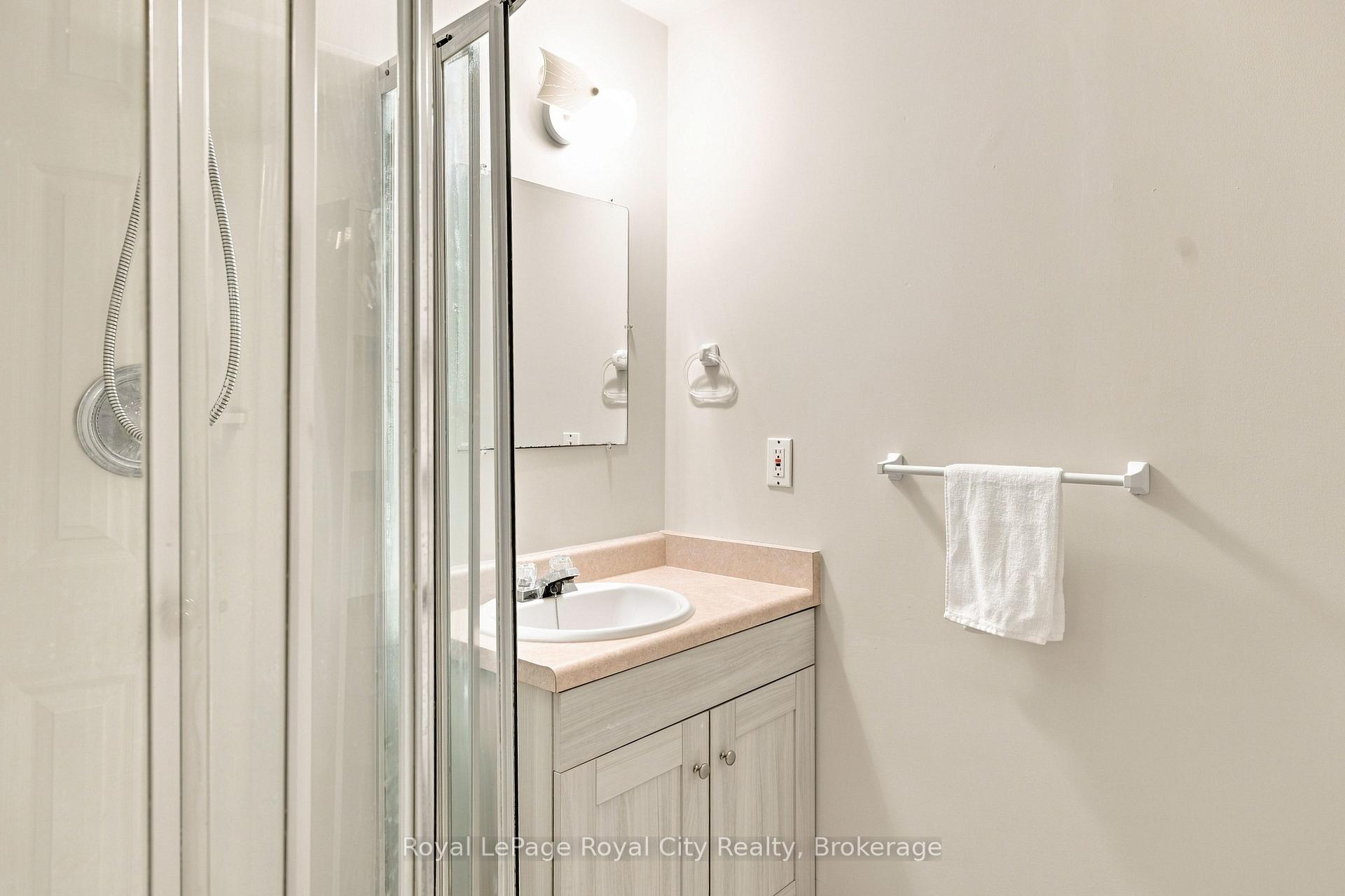 Photo 25 of 87 Rodgers Road, Guelph, Kortright West — HOMEH