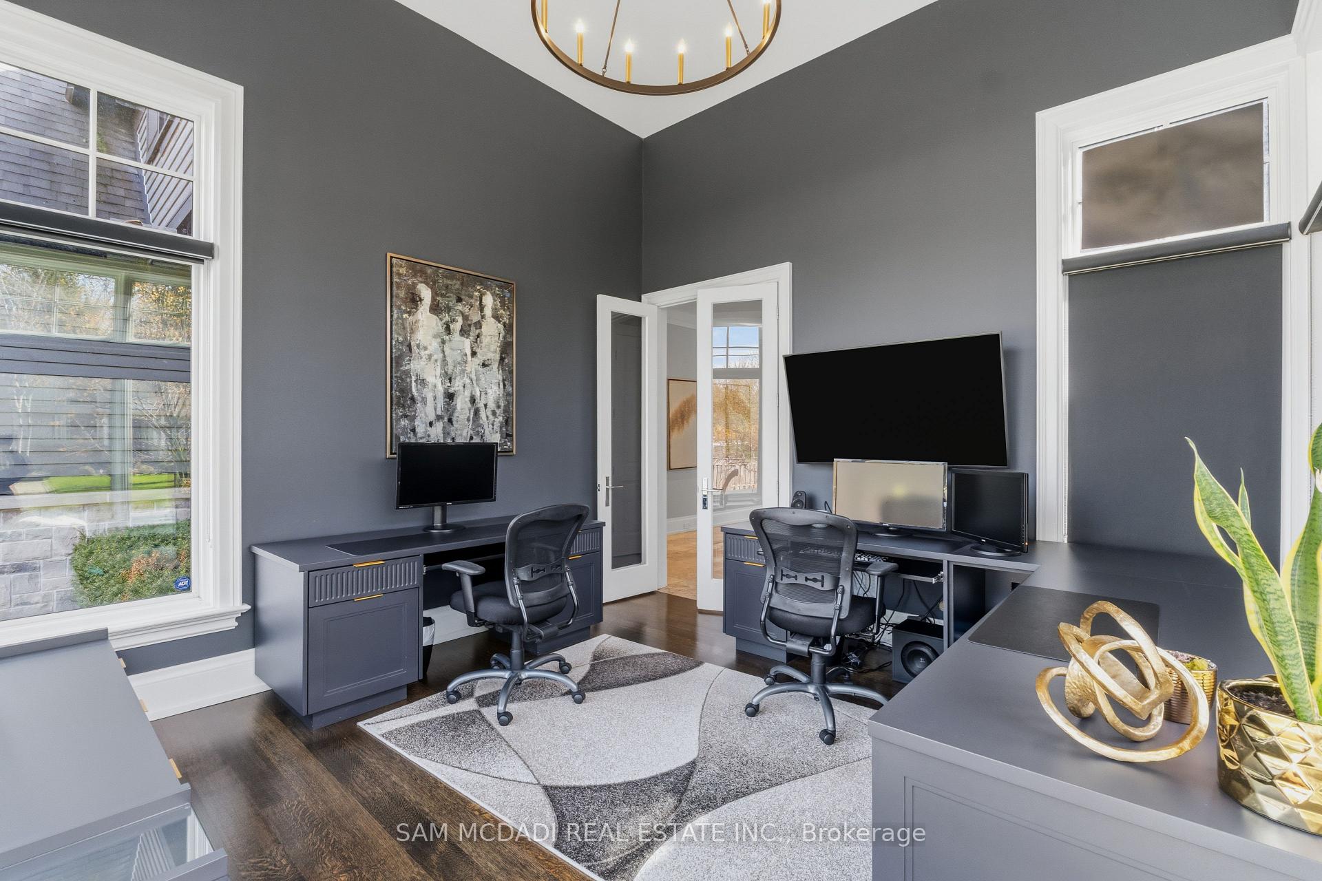 Photo 16 of 36 Veronica Drive, Mississauga, Mineola — HOMEH