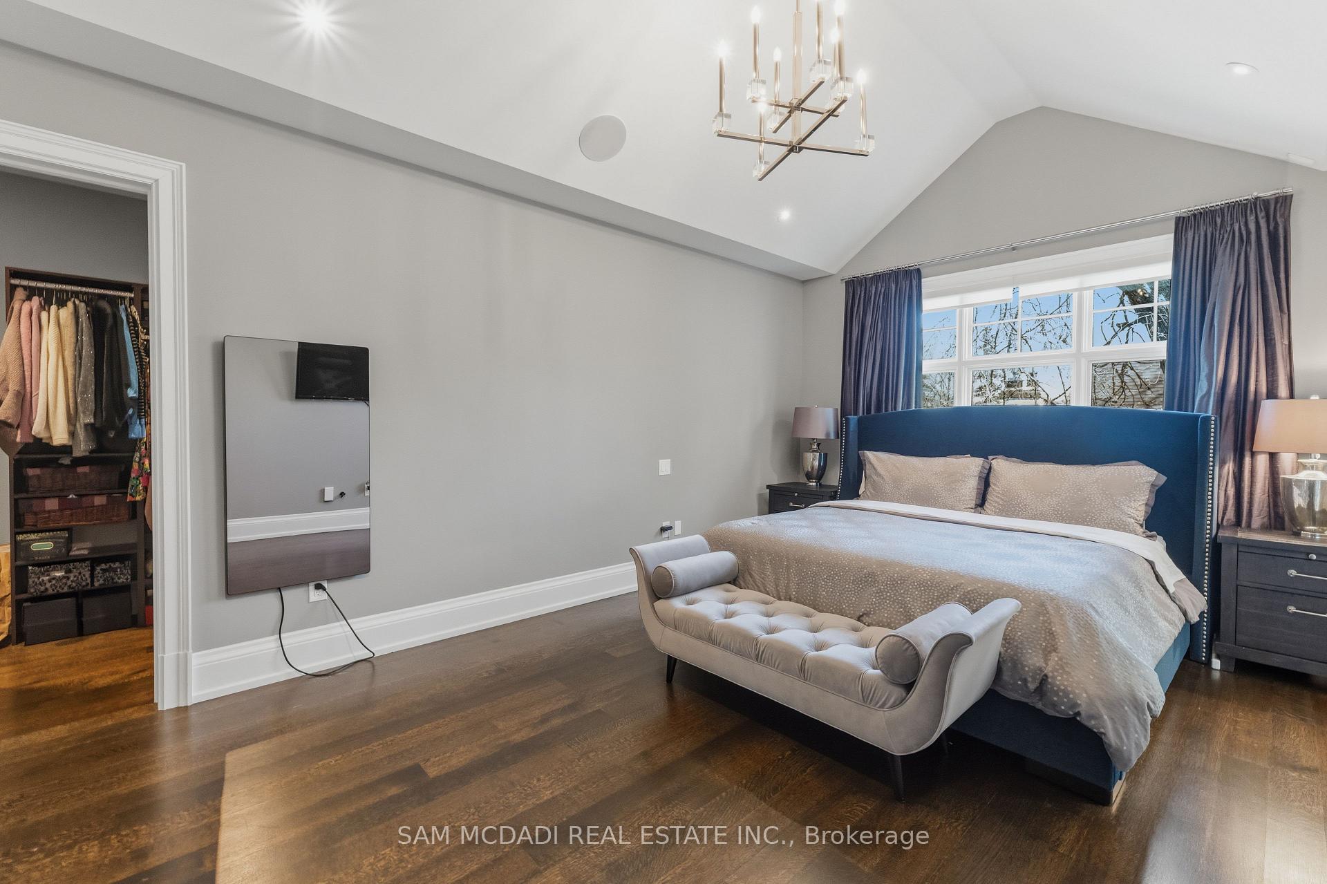 Photo 21 of 36 Veronica Drive, Mississauga, Mineola — HOMEH