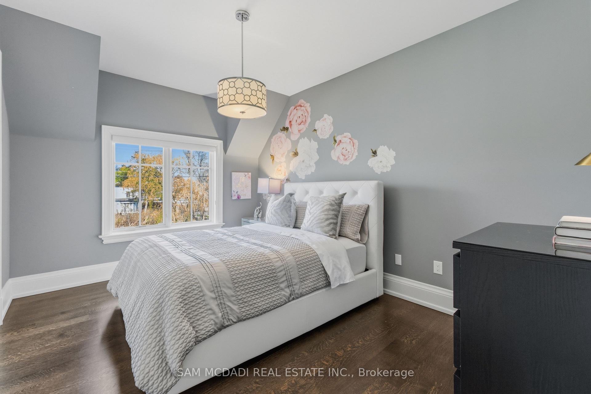 Photo 27 of 36 Veronica Drive, Mississauga, Mineola — HOMEH