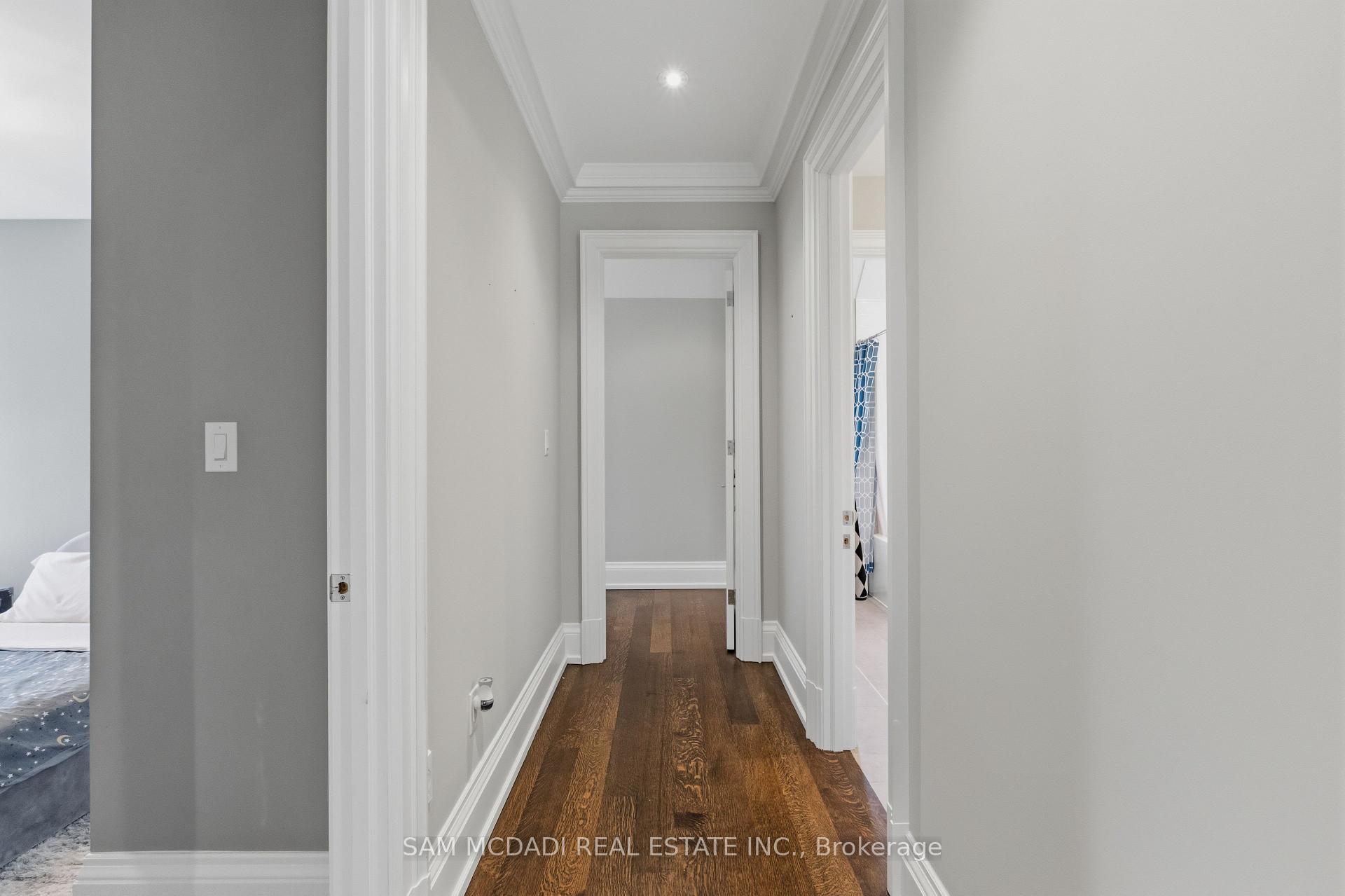 Photo 29 of 36 Veronica Drive, Mississauga, Mineola — HOMEH