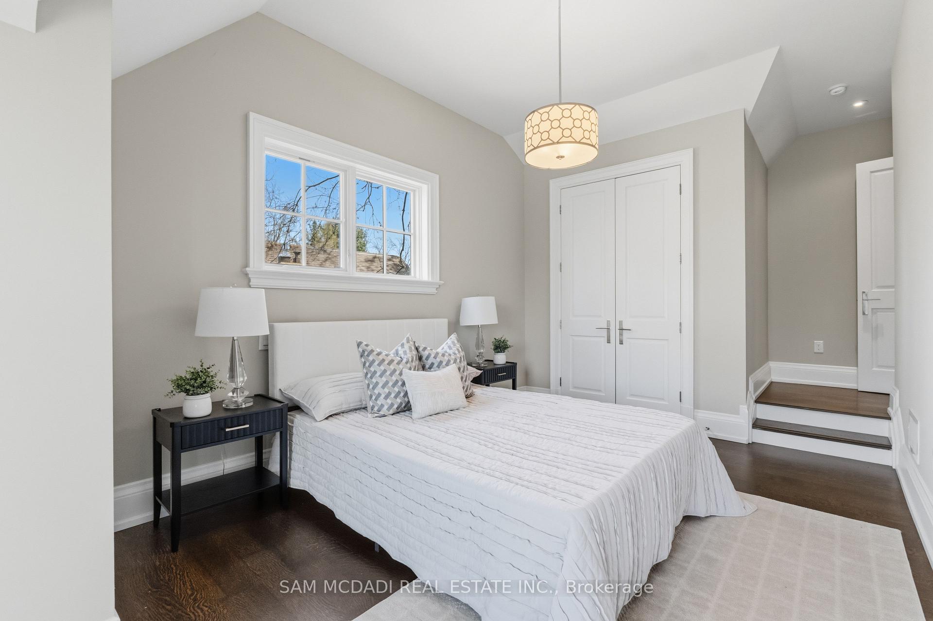 Photo 34 of 36 Veronica Drive, Mississauga, Mineola — HOMEH