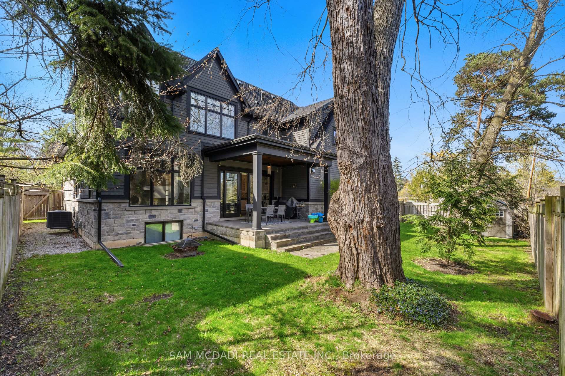 Photo 41 of 36 Veronica Drive, Mississauga, Mineola — HOMEH
