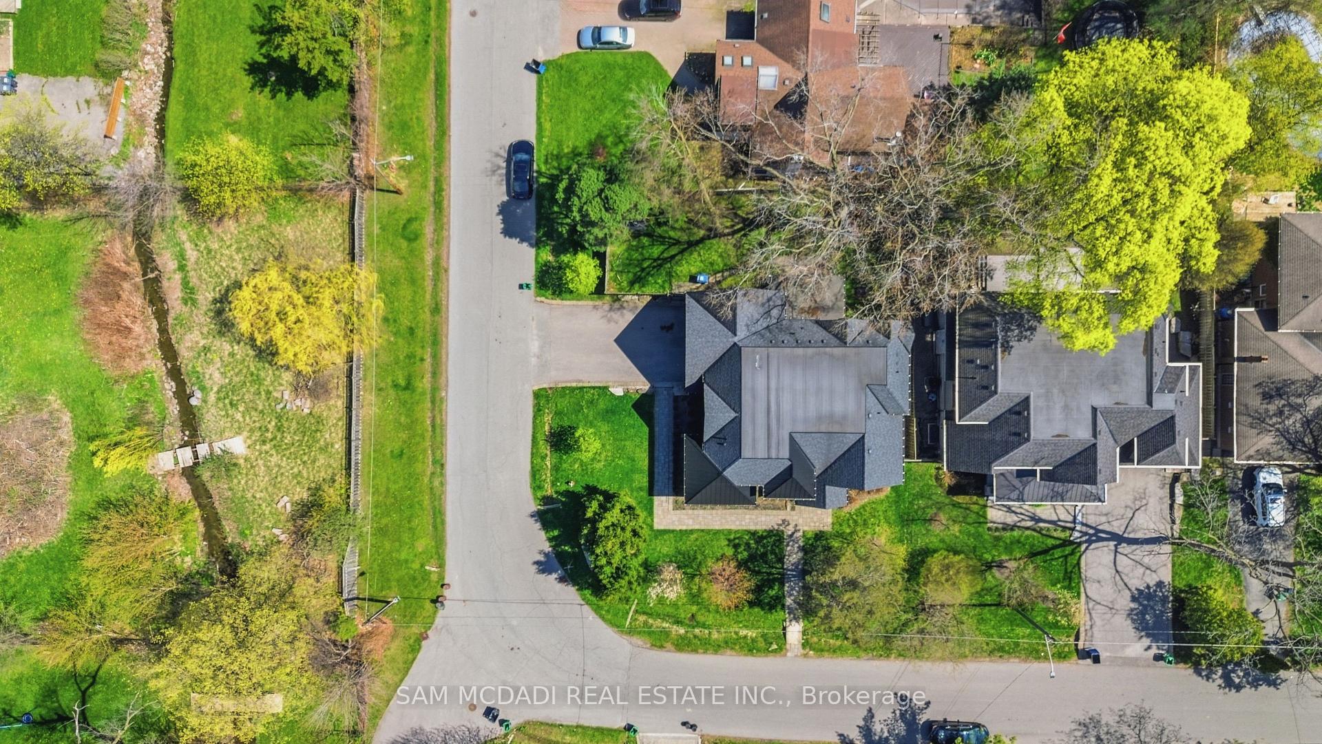 Photo 44 of 36 Veronica Drive, Mississauga, Mineola — HOMEH