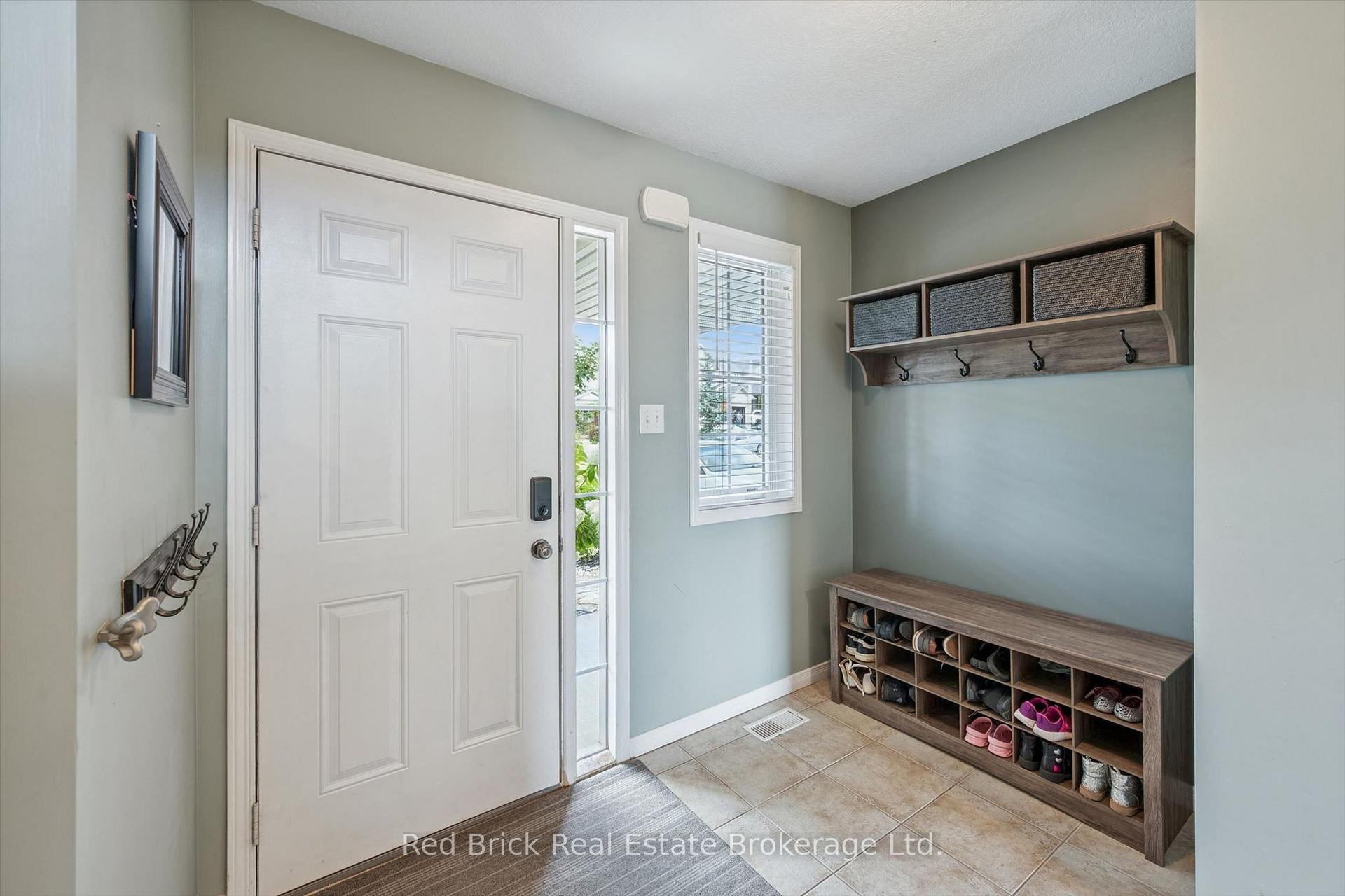 Photo 6 of 17 Davison Dr, Guelph, Grange Road — HOMEH