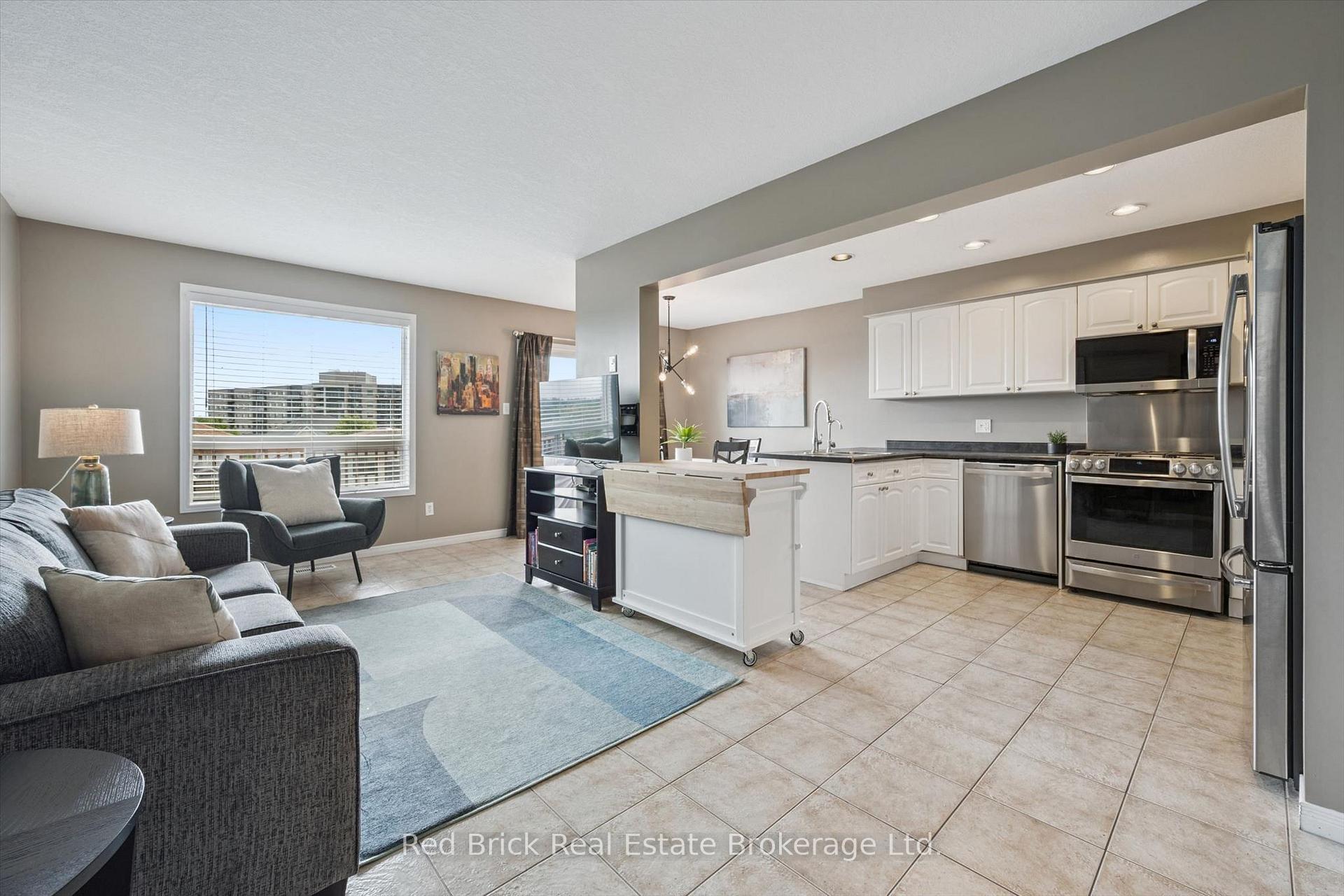 Photo 7 of 17 Davison Dr, Guelph, Grange Road — HOMEH