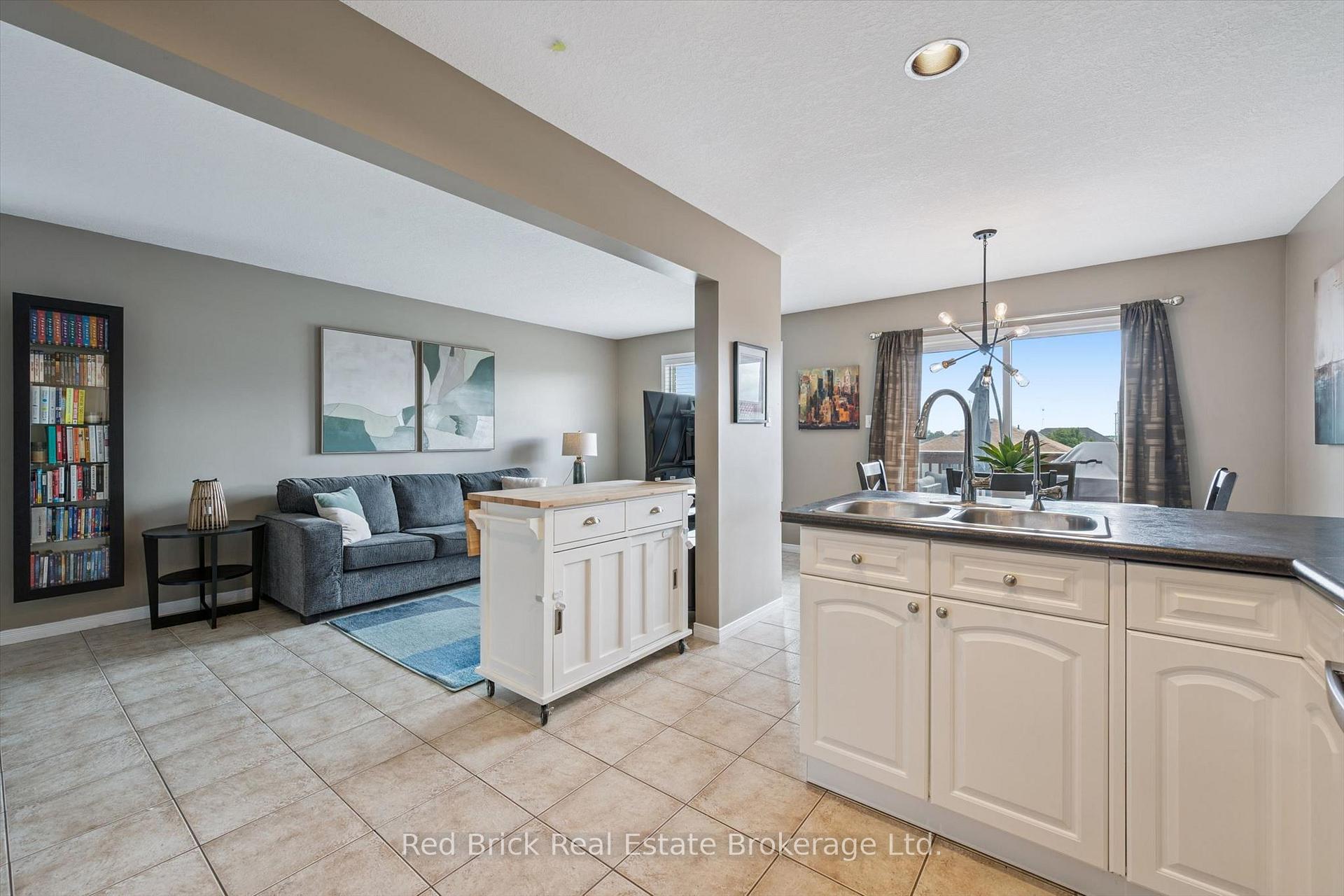 Photo 13 of 17 Davison Dr, Guelph, Grange Road — HOMEH