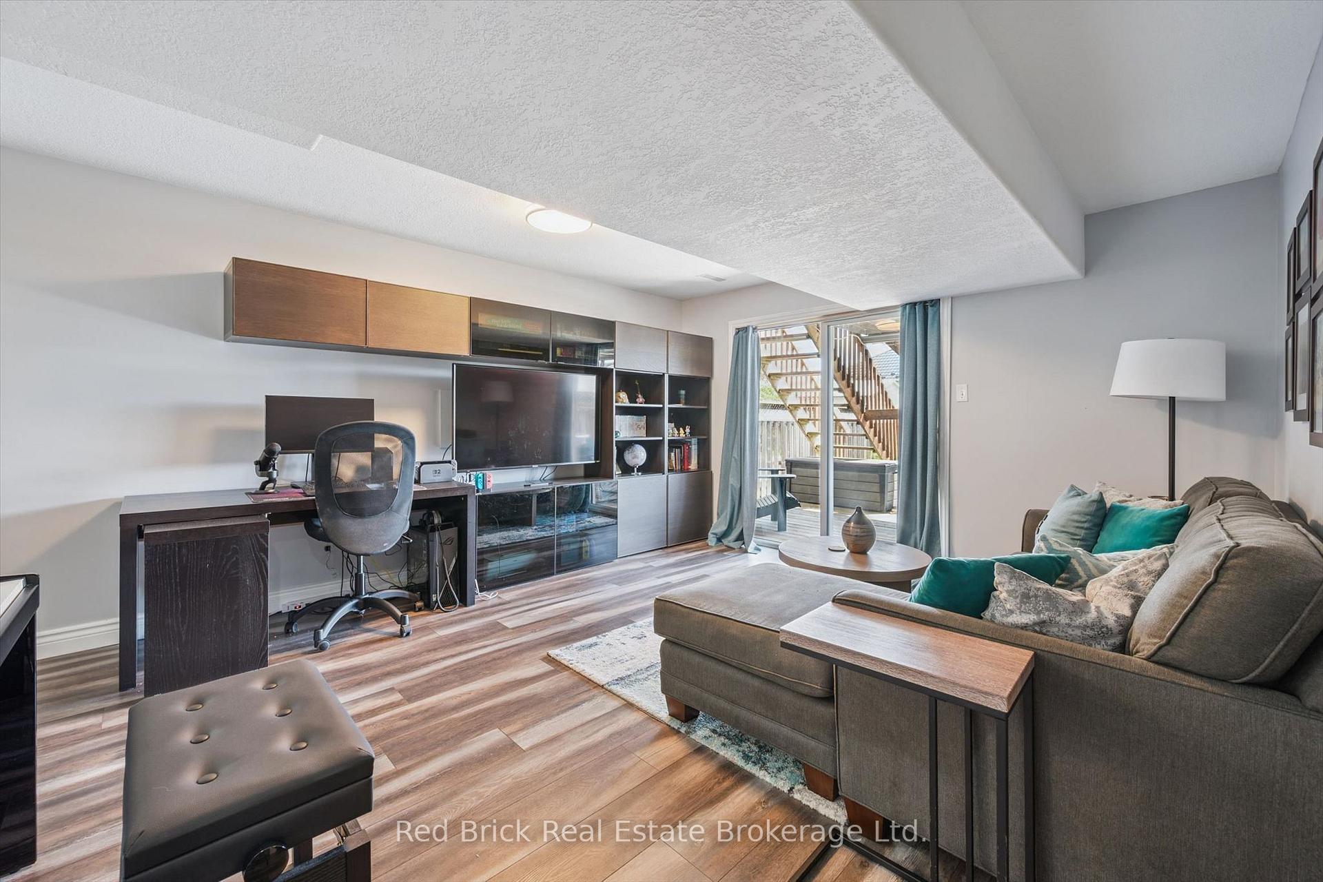 Photo 26 of 17 Davison Dr, Guelph, Grange Road — HOMEH