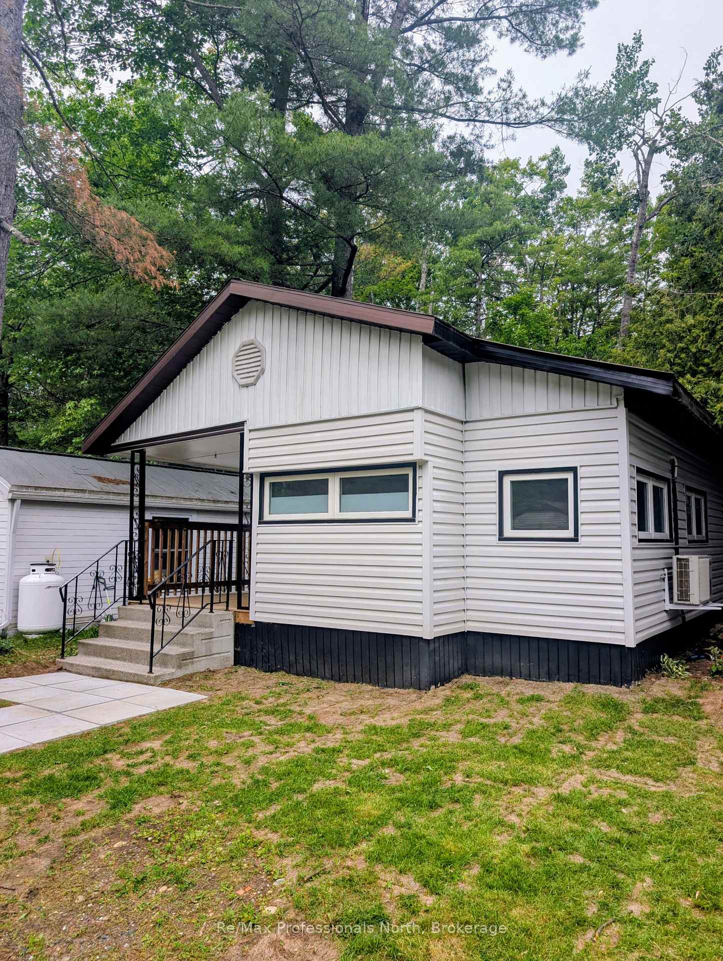 Photo 2 of Unit 36, 1007 Racoon Road, Gravenhurst, Morrison — HOMEH