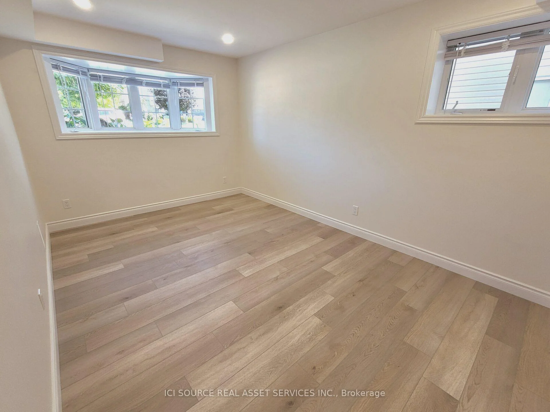 Photo 26 of Unit Lower, 66 White Sands Way, Wasaga Beach — HOMEH