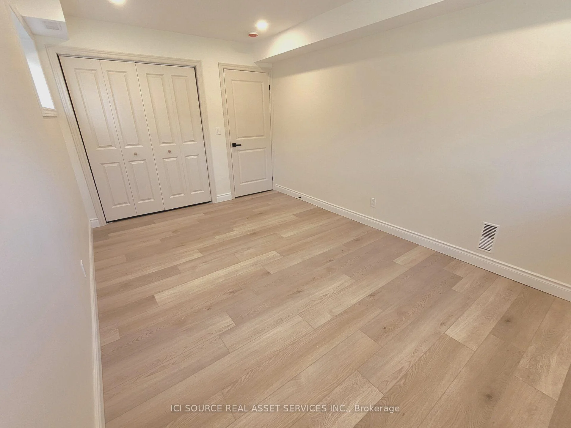 Photo 27 of Unit Lower, 66 White Sands Way, Wasaga Beach — HOMEH