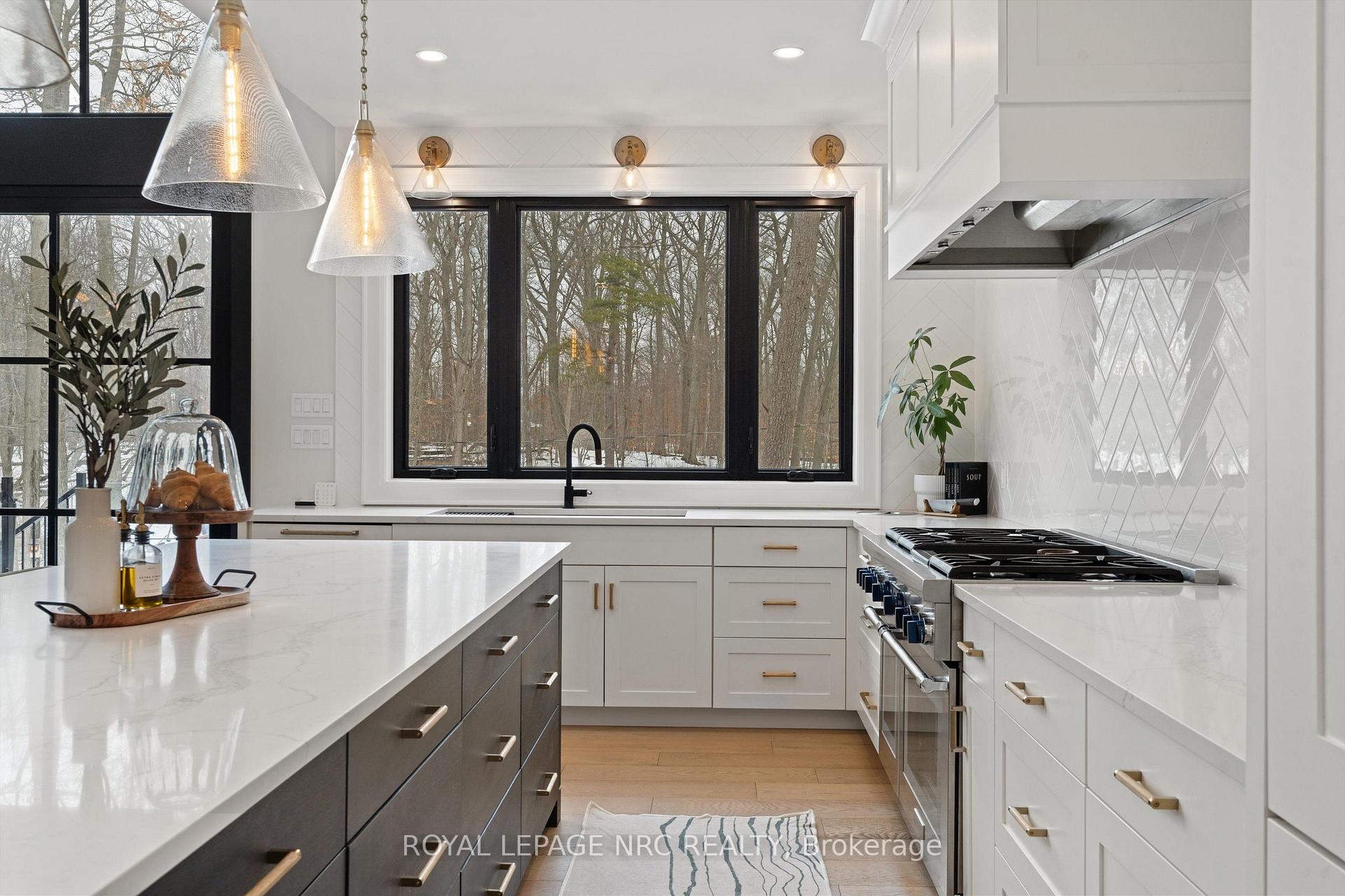 Photo 23 of 1 Briarfield Crescent, St. Catharines, Glendale/Glenridge — HOMEH