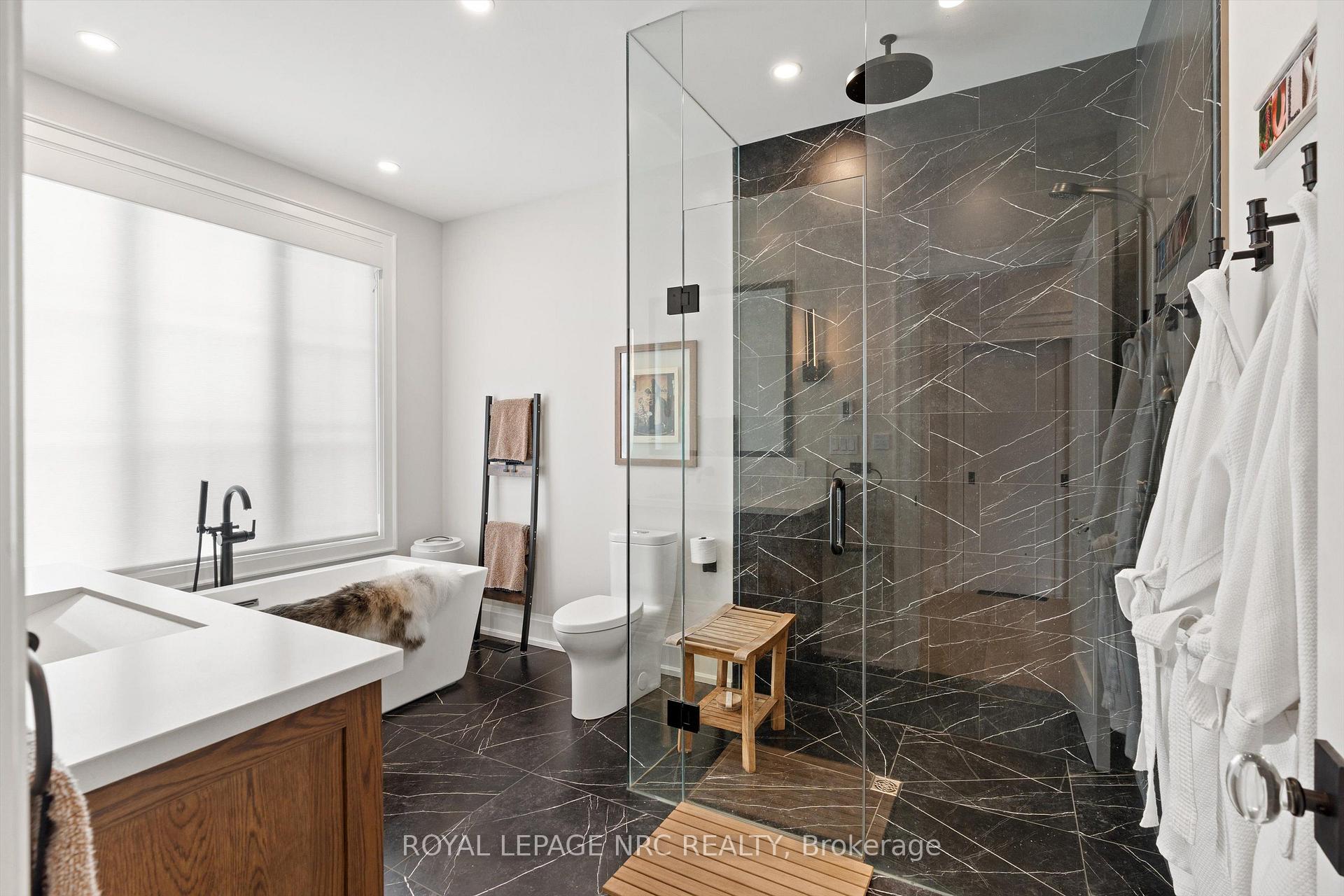 Photo 40 of 1 Briarfield Crescent, St. Catharines, Glendale/Glenridge — HOMEH