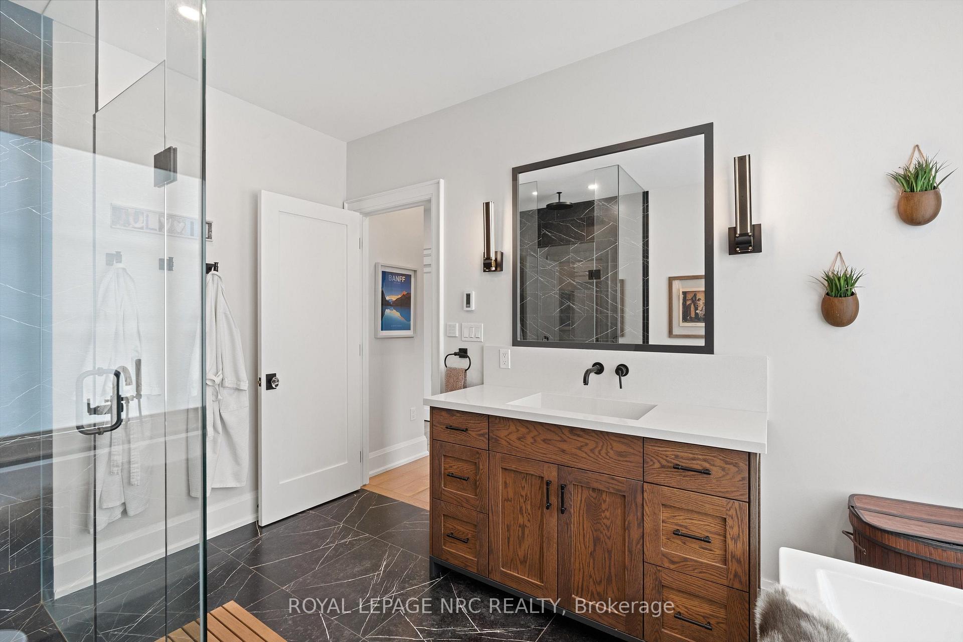 Photo 41 of 1 Briarfield Crescent, St. Catharines, Glendale/Glenridge — HOMEH