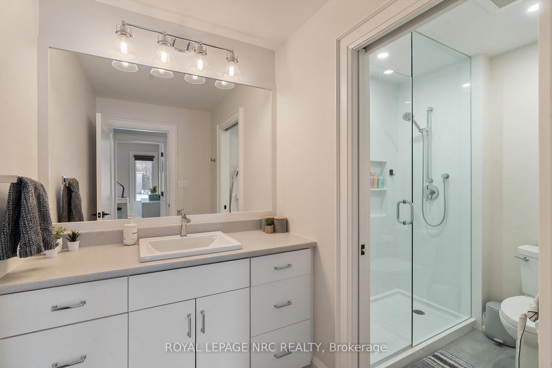 Photo 57 of 1 Briarfield Crescent, St. Catharines, Glendale/Glenridge — HOMEH