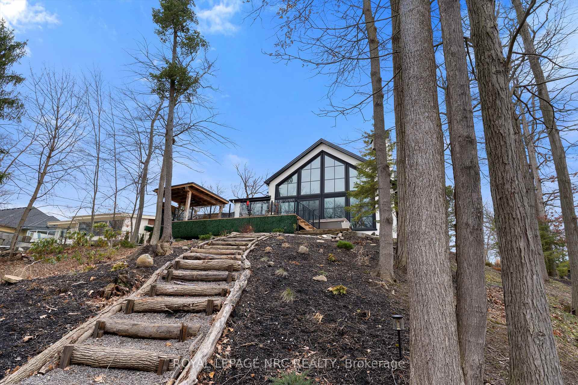 Photo 70 of 1 Briarfield Crescent, St. Catharines, Glendale/Glenridge — HOMEH