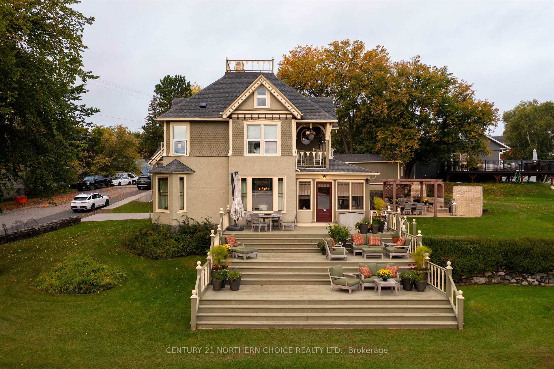 Photo of 108 Ottawa Street