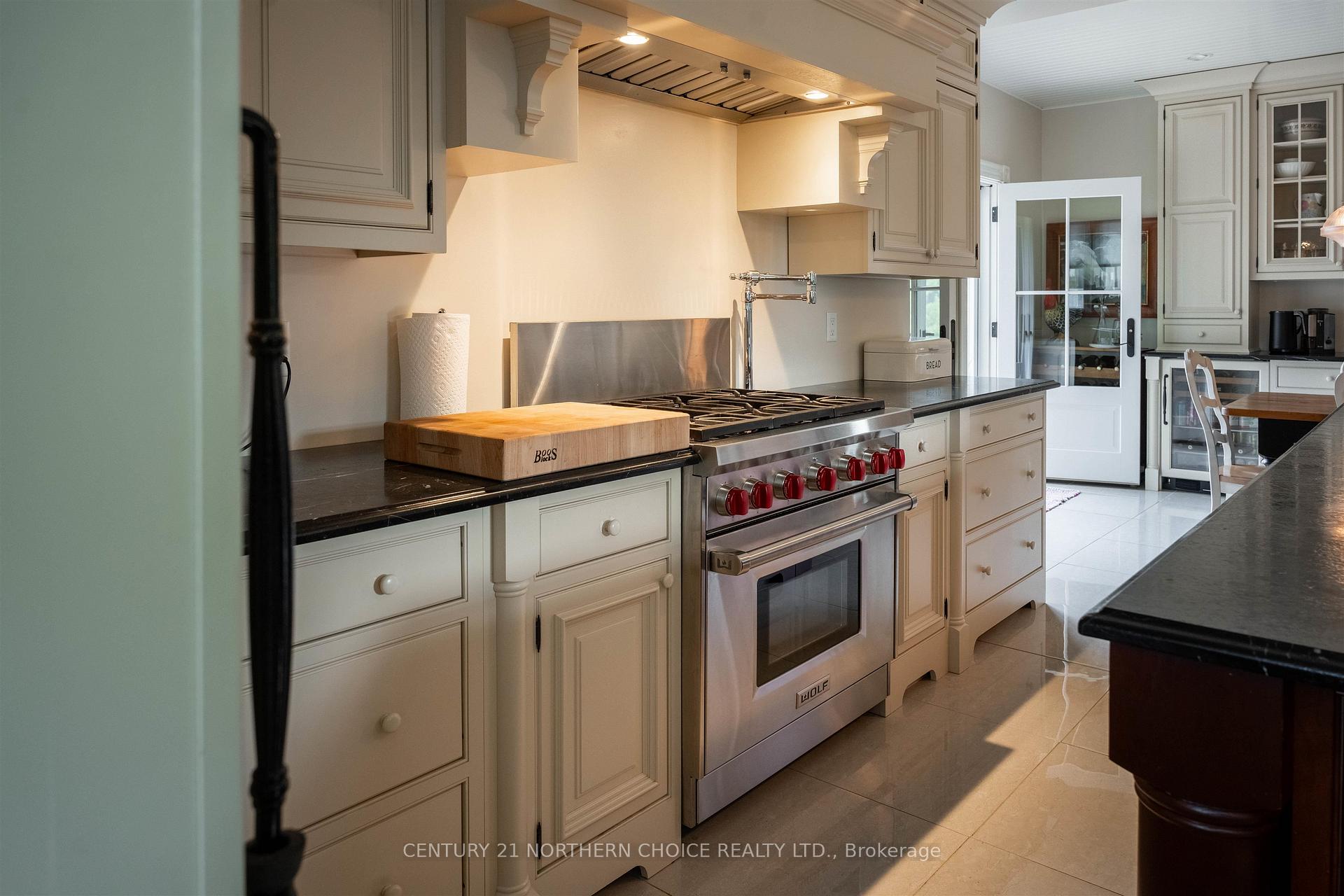 Photo 7 of 108 Ottawa Street, Kenora, Keewatin — HOMEH
