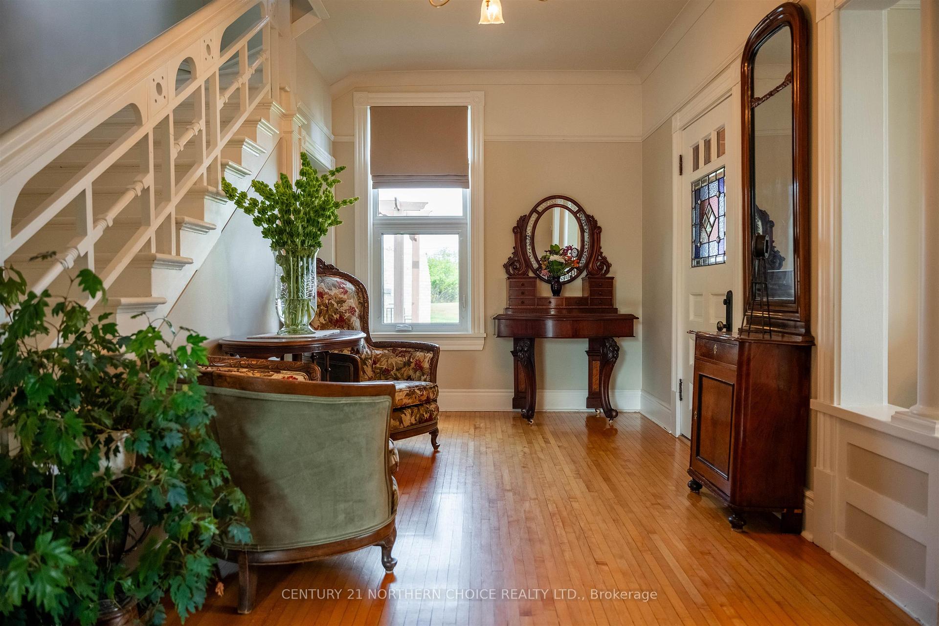 Photo 12 of 108 Ottawa Street, Kenora, Keewatin — HOMEH