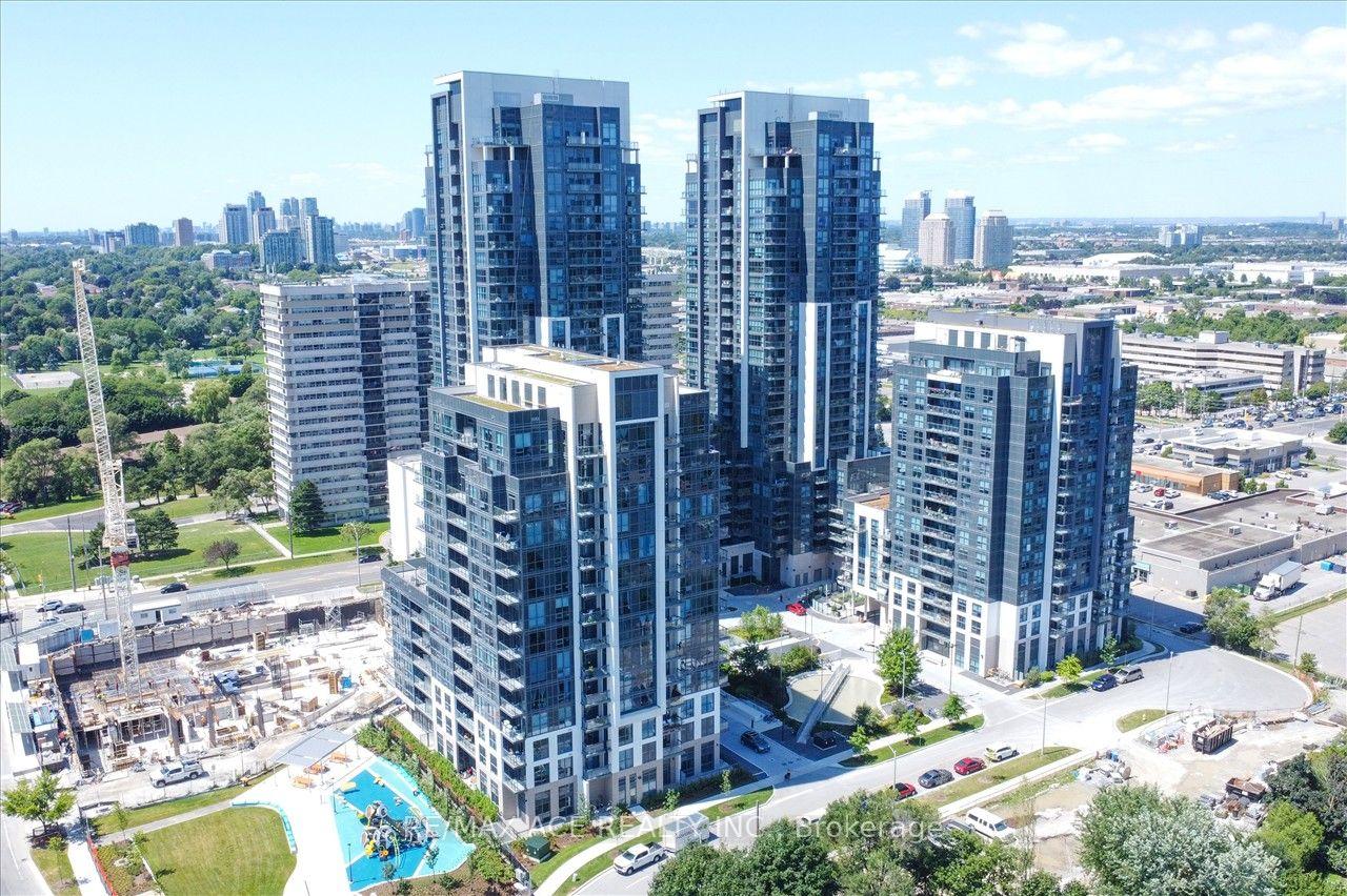Photo 2 of Unit 310, 30 Meadowglen Place, Scarborough, Woburn — HOMEH