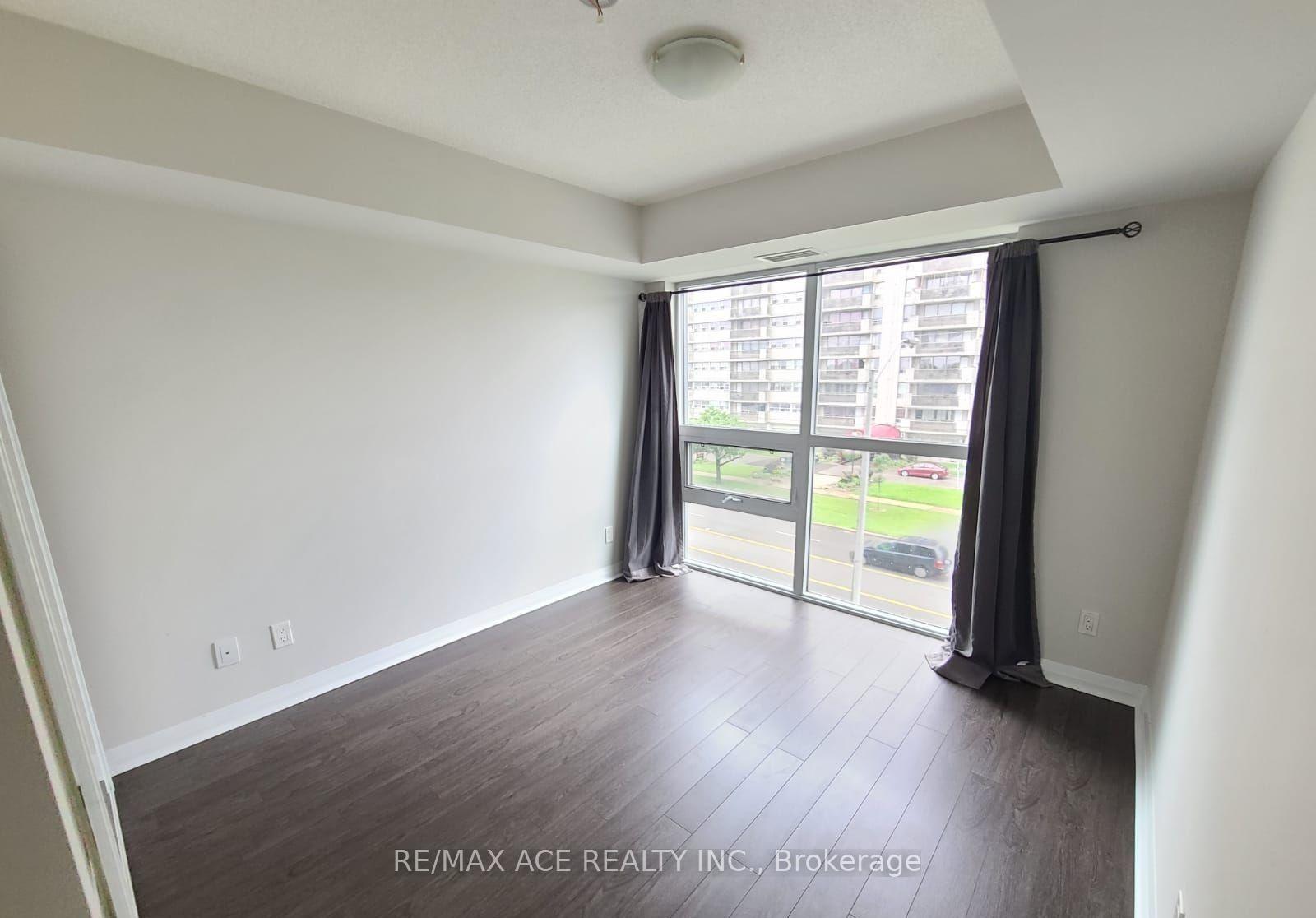 Photo 10 of Unit 310, 30 Meadowglen Place, Scarborough, Woburn — HOMEH