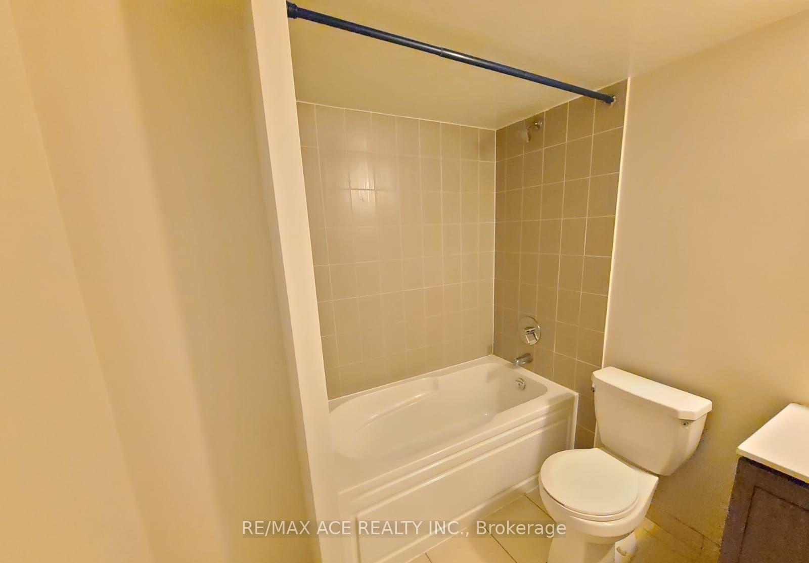 Photo 12 of Unit 310, 30 Meadowglen Place, Scarborough, Woburn — HOMEH