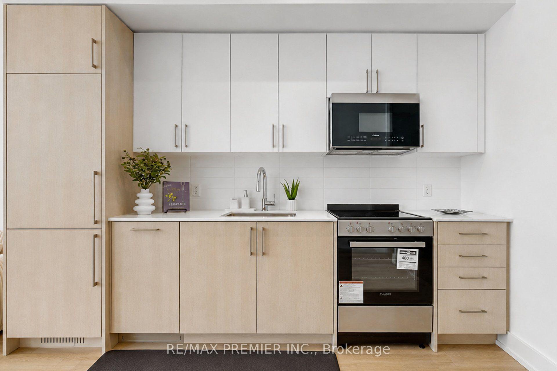 Photo 23 of Unit 113, 2075 King Road, King, King City — HOMEH