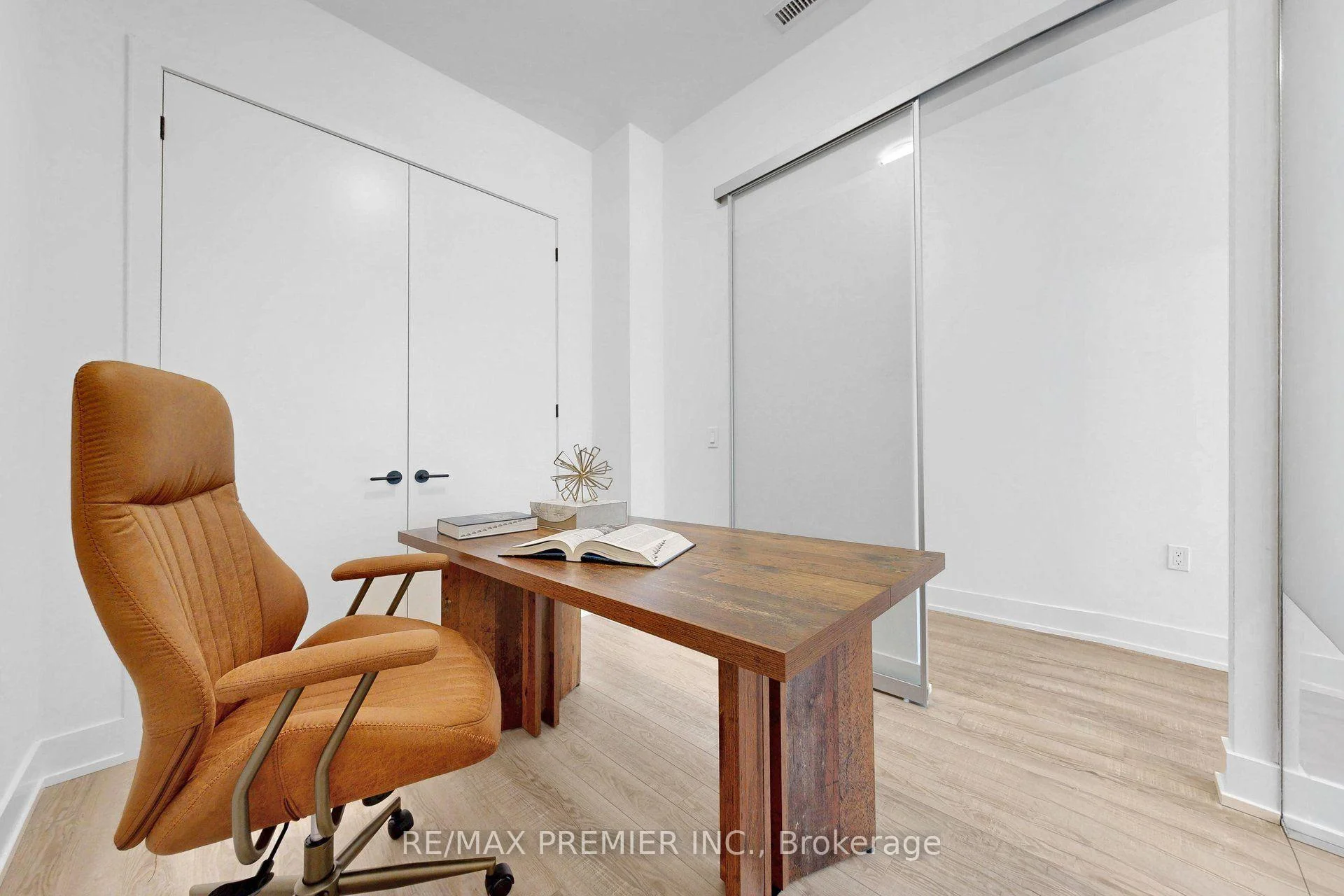 Photo 9 of Unit 113, 2075 King Road, King, King City — HOMEH