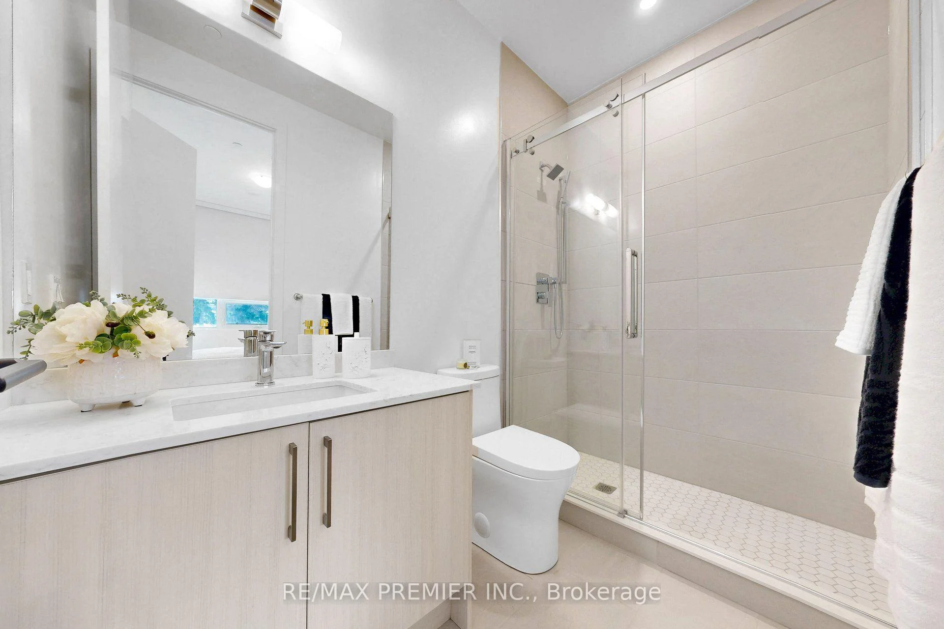 Photo 36 of Unit 113, 2075 King Road, King, King City — HOMEH