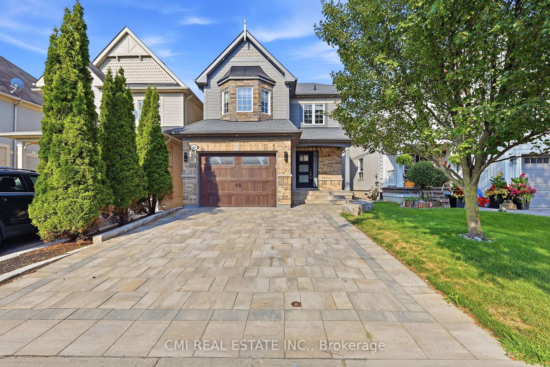 Photo 2 of 42 Honeyman Drive, Clarington, Bowmanville — HOMEH