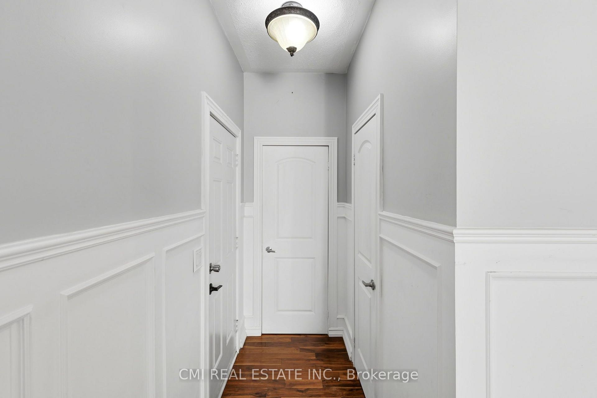 Photo 4 of 42 Honeyman Drive, Clarington, Bowmanville — HOMEH