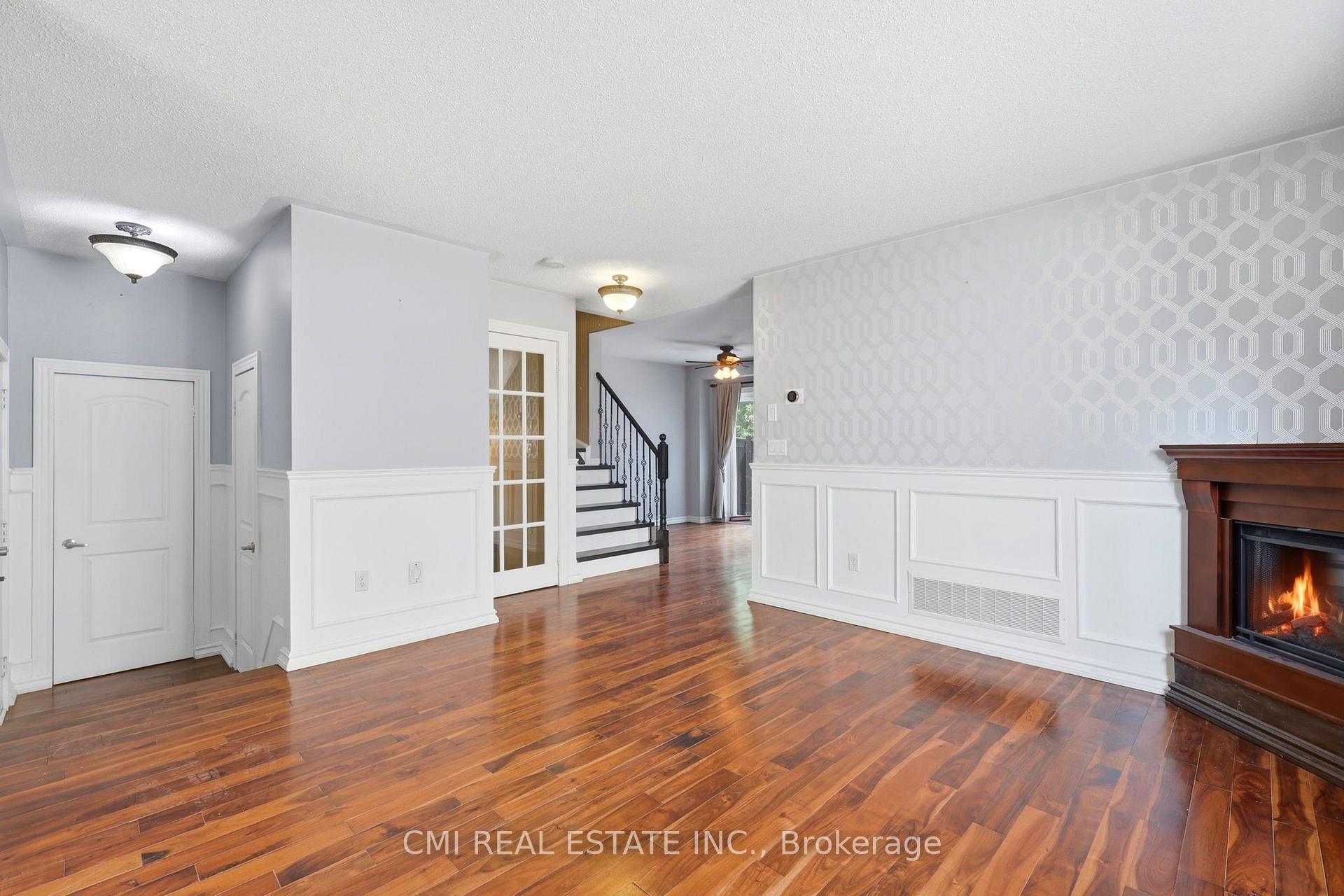 Photo 5 of 42 Honeyman Drive, Clarington, Bowmanville — HOMEH