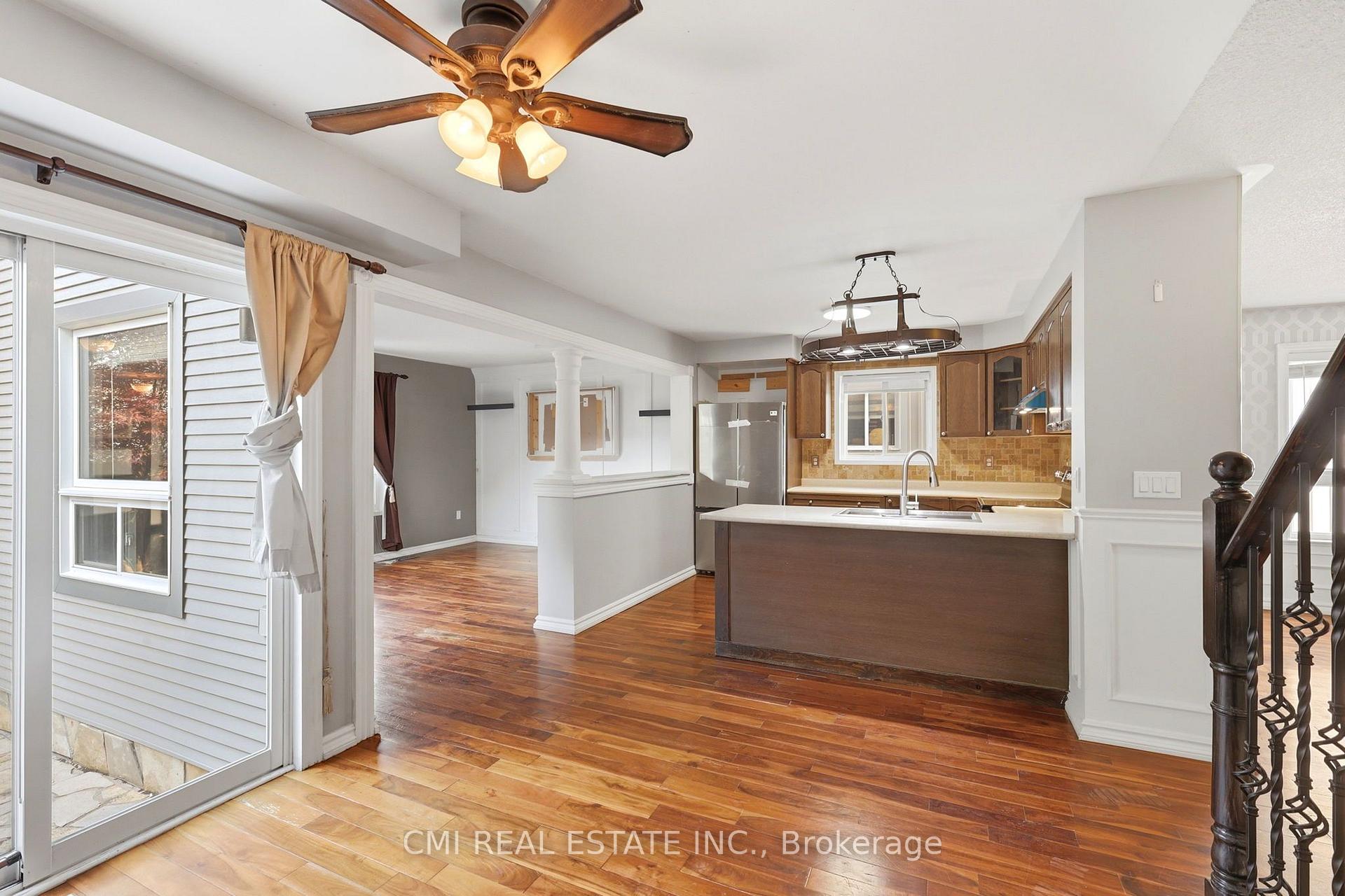Photo 9 of 42 Honeyman Drive, Clarington, Bowmanville — HOMEH