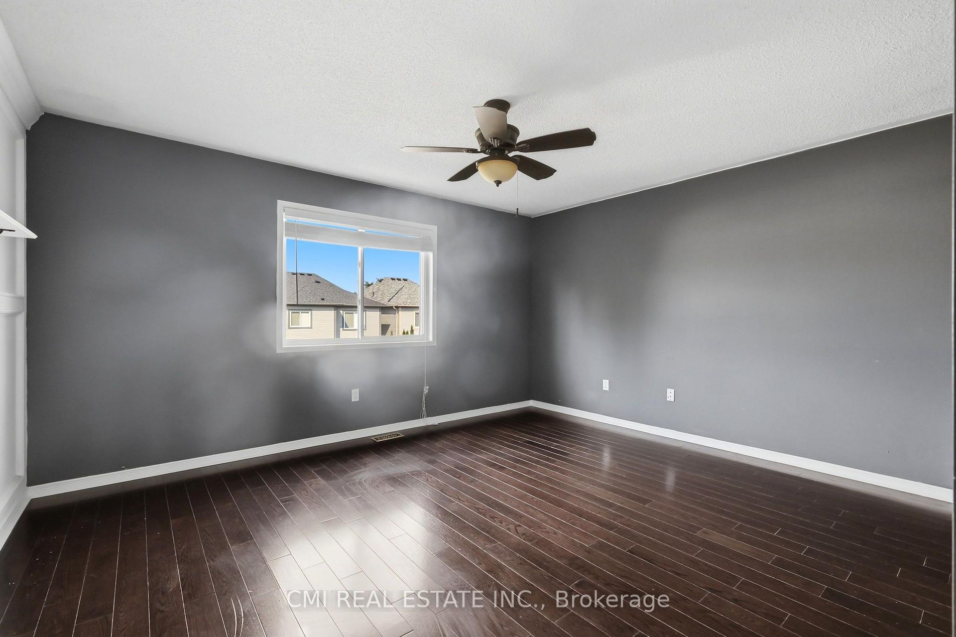 Photo 18 of 42 Honeyman Drive, Clarington, Bowmanville — HOMEH