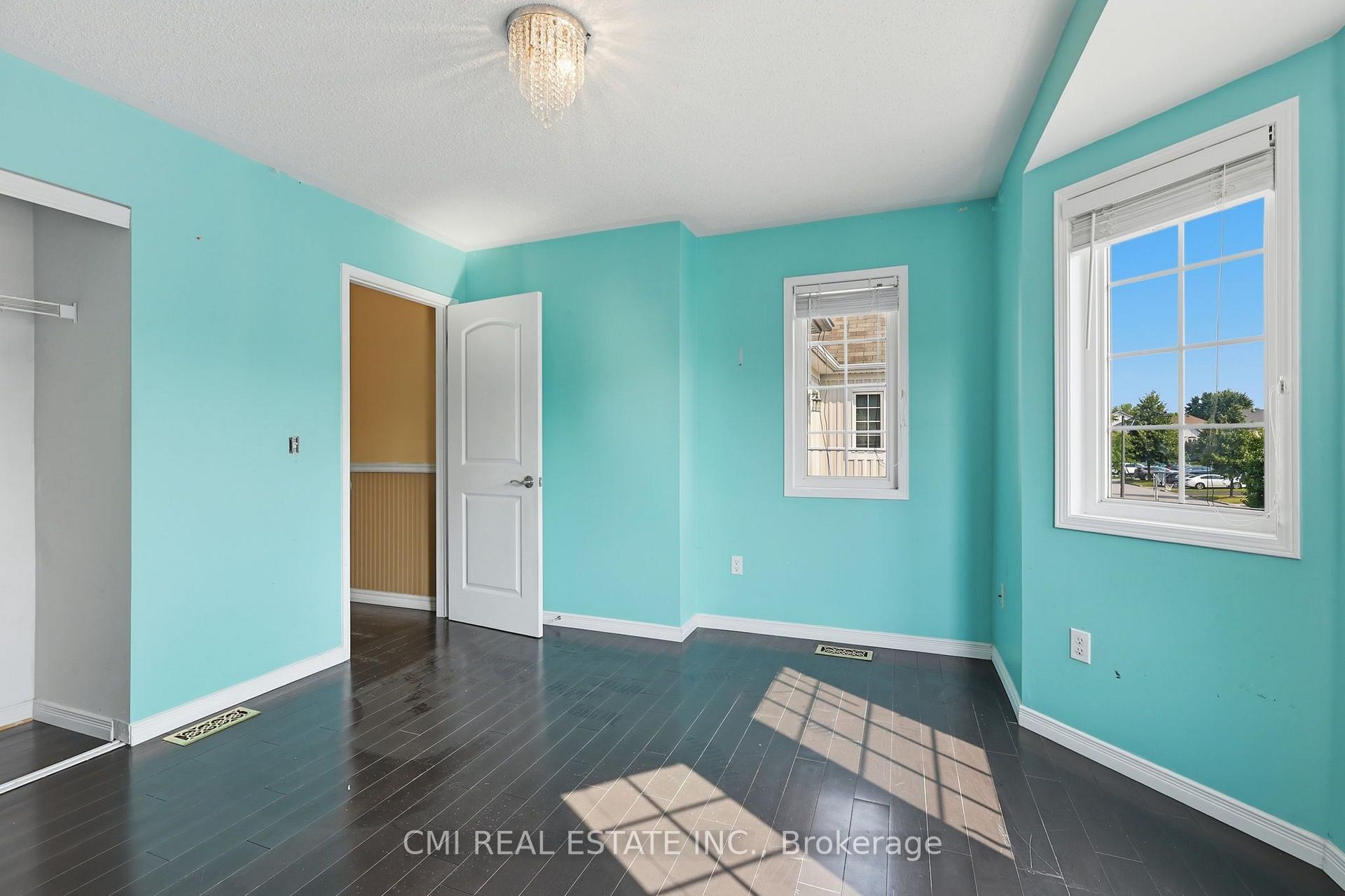 Photo 27 of 42 Honeyman Drive, Clarington, Bowmanville — HOMEH