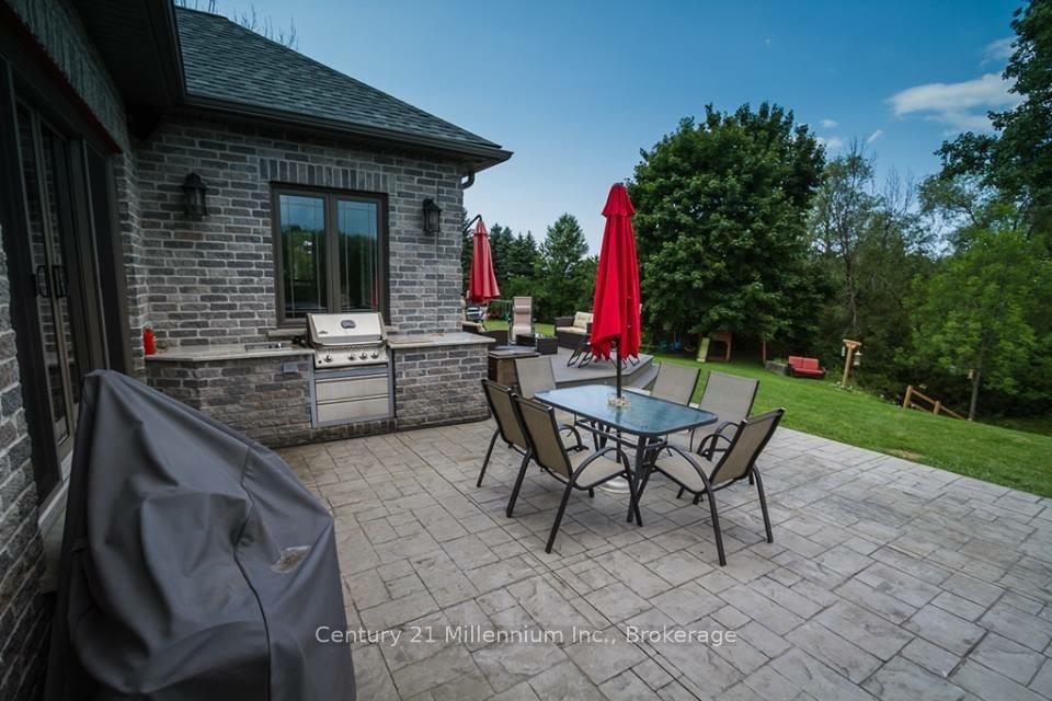 Photo 3 of 72235 Lakeshore Drive, R.R. #1, Bluewater, Hay — HOMEH