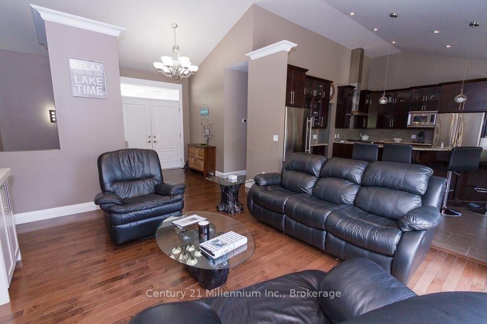 Photo 5 of 72235 Lakeshore Drive, R.R. #1, Bluewater, Hay — HOMEH